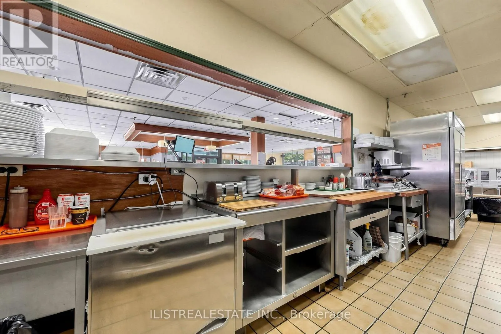 1520 MAIN STREET W