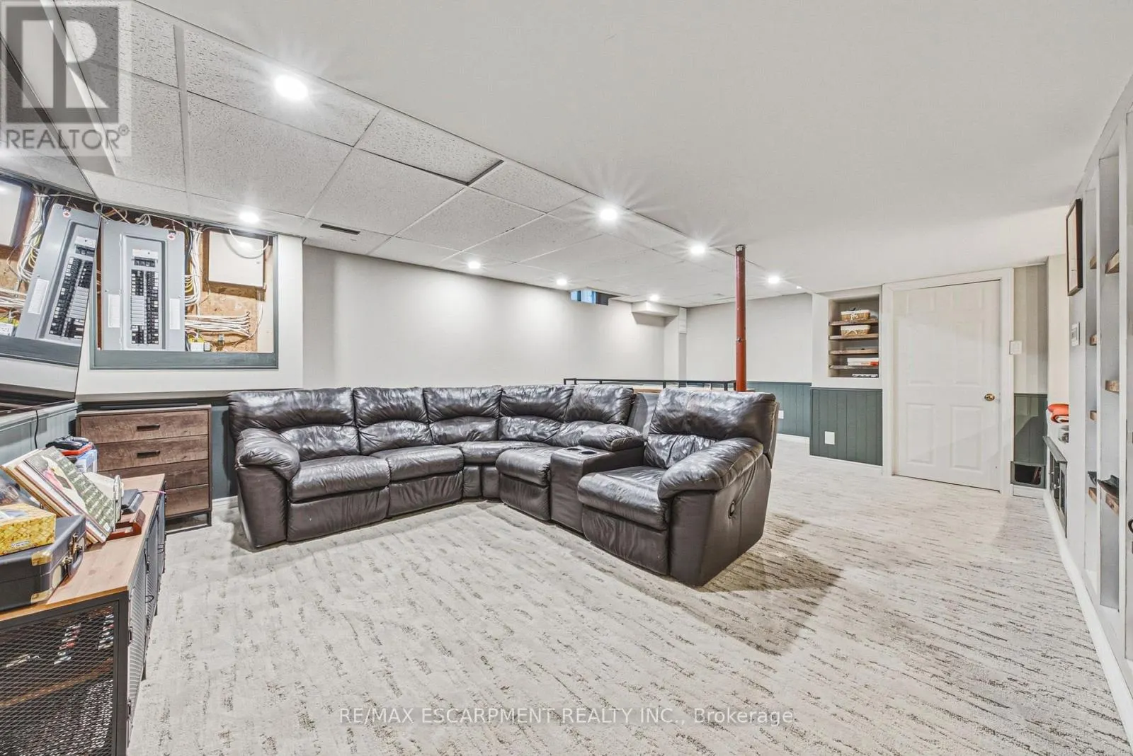 4513 CEDARBROOK LANE