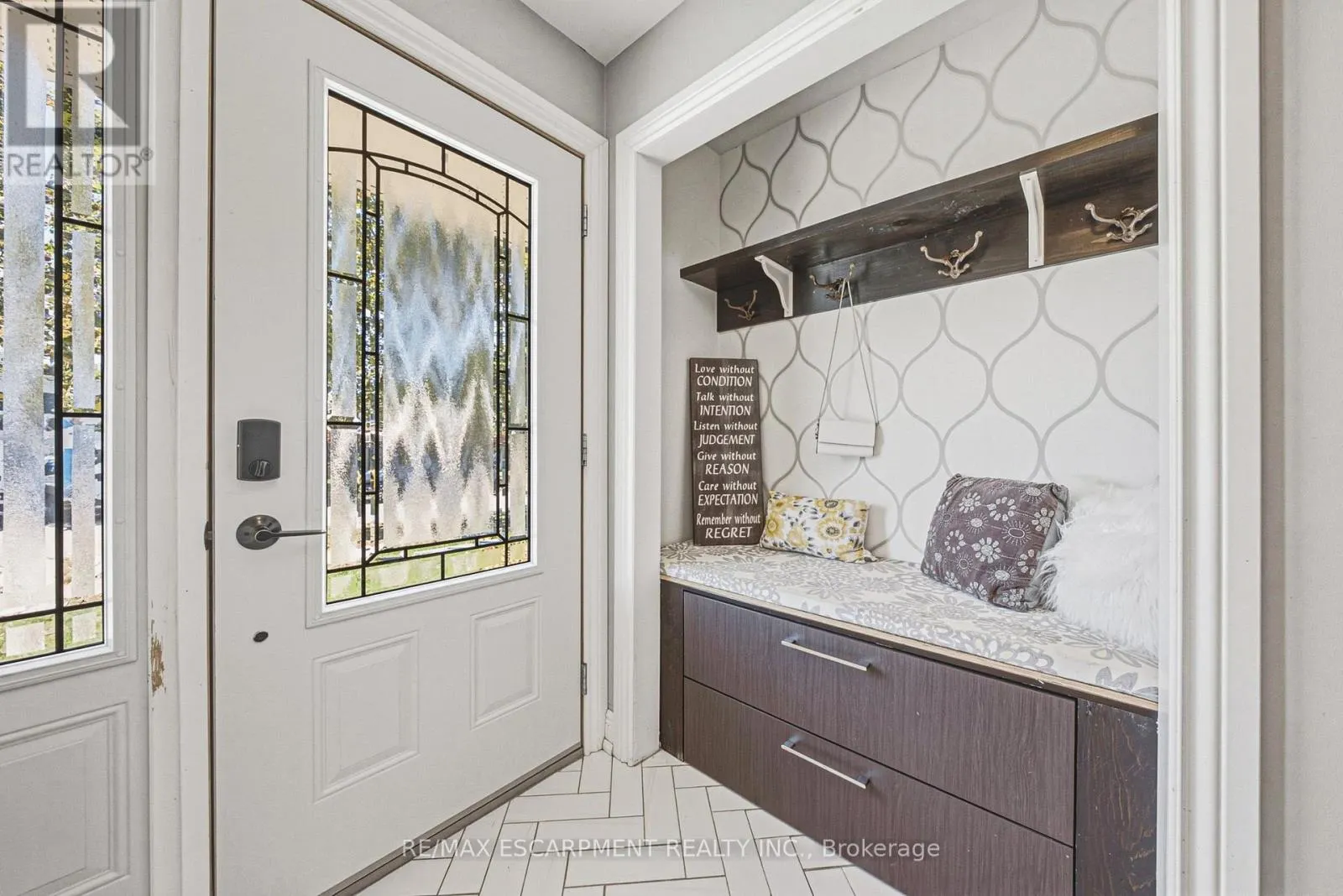 4513 CEDARBROOK LANE