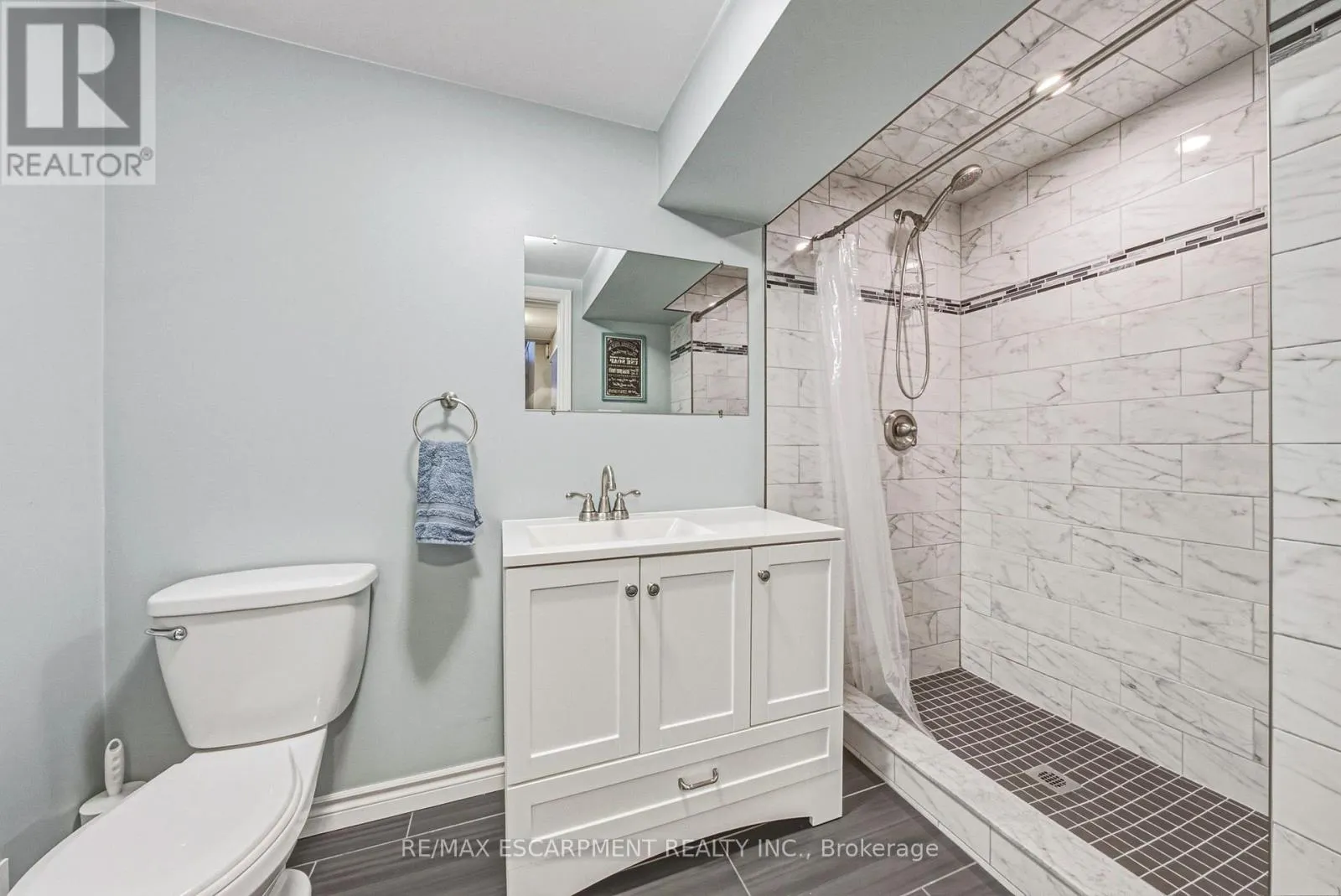 4513 CEDARBROOK LANE