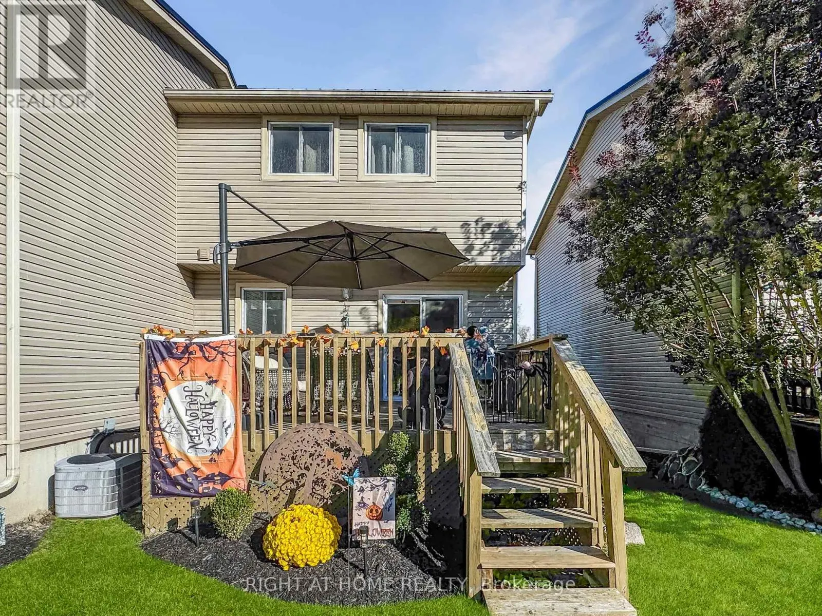 37 - 301 CARLOW ROAD S #37