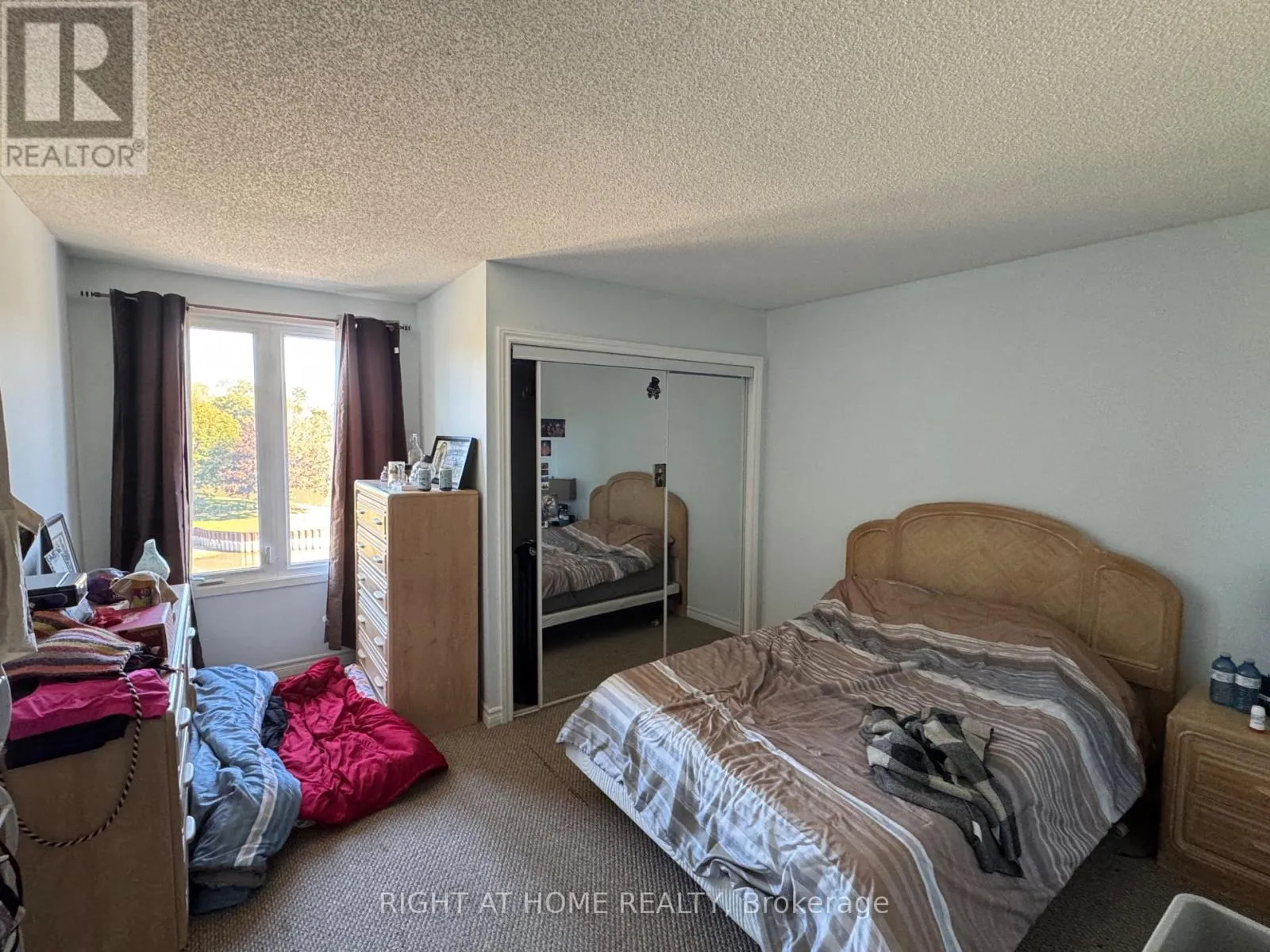 37 - 301 CARLOW ROAD S #37