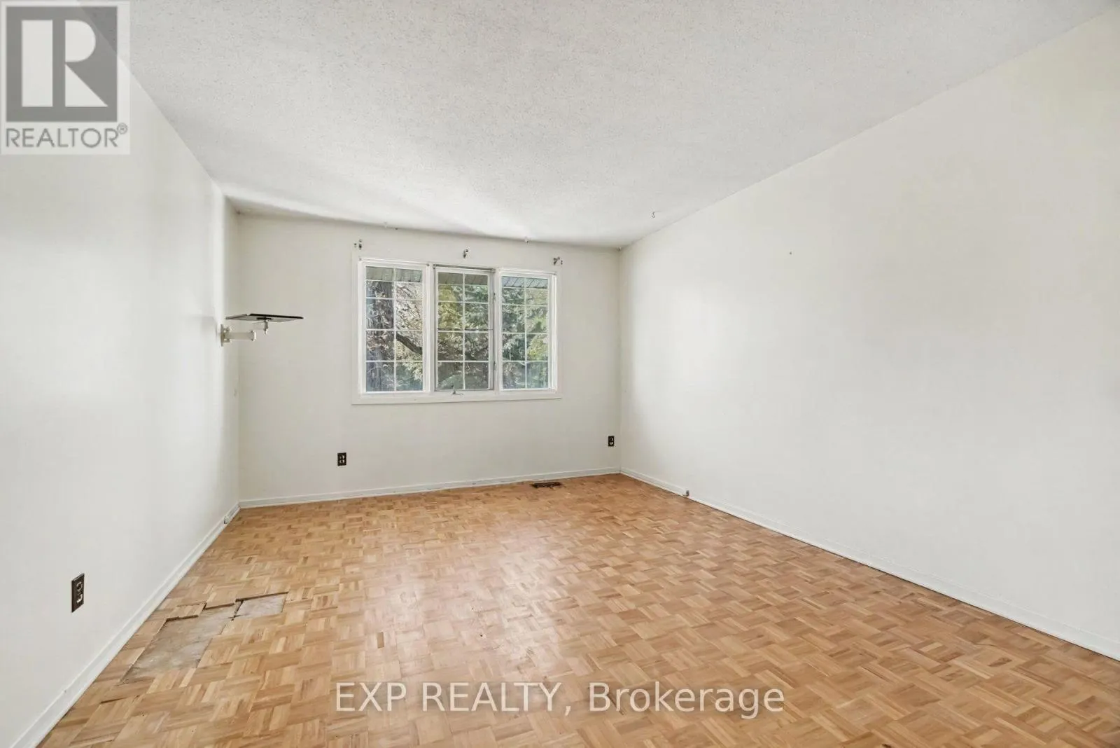 20 - 2300 OGILVIE ROAD