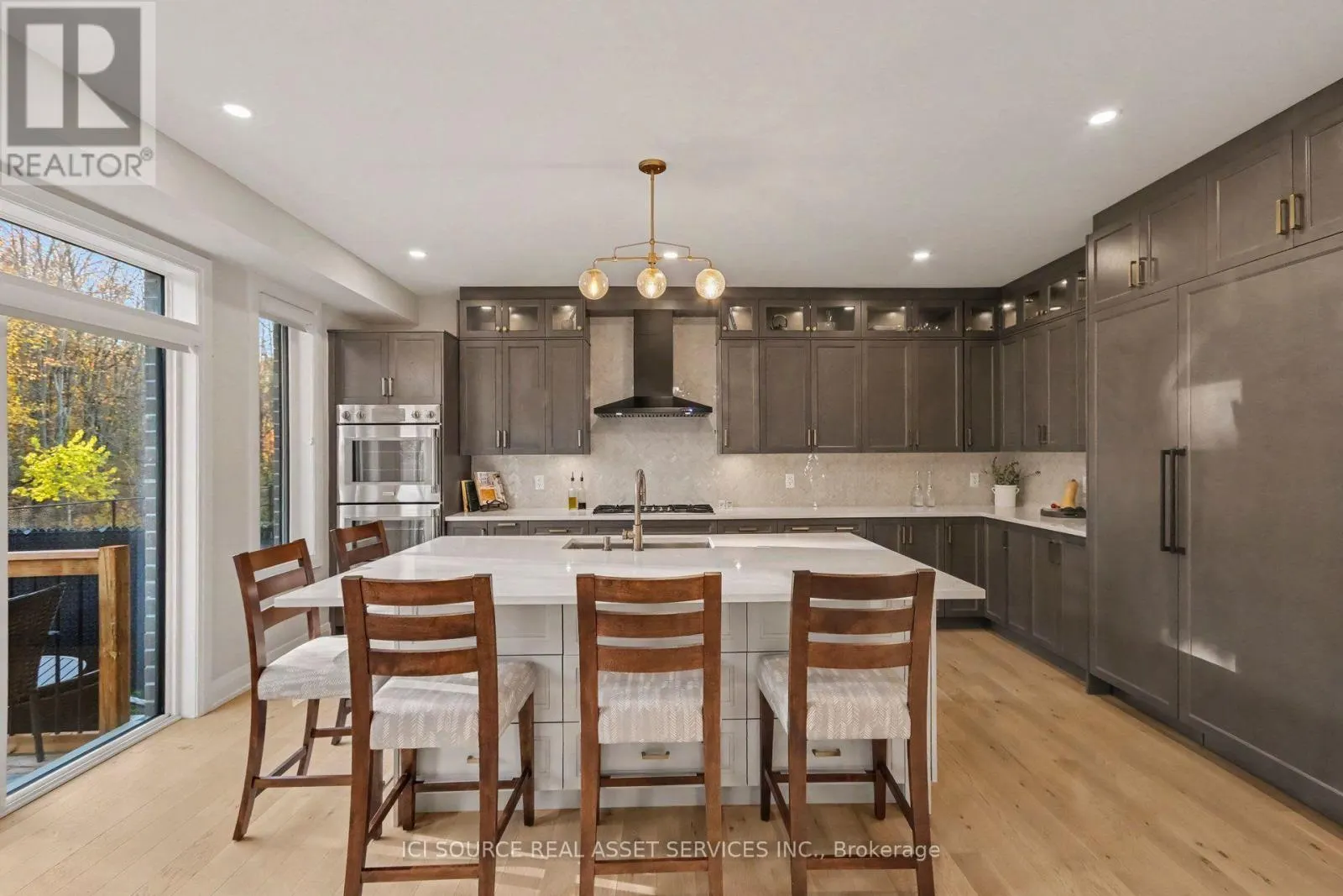 835 COMPANION CRESCENT