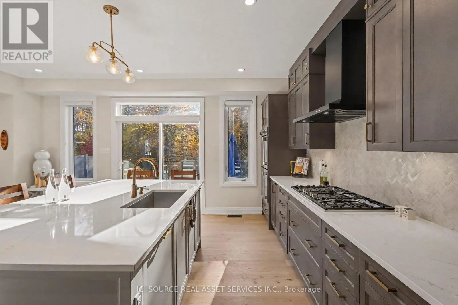 835 COMPANION CRESCENT