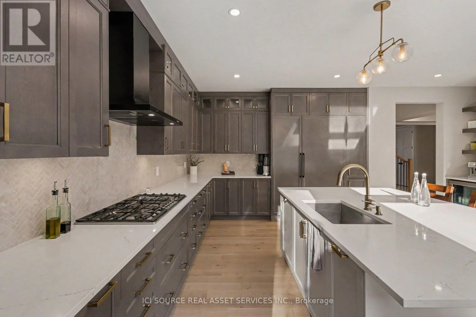835 COMPANION CRESCENT