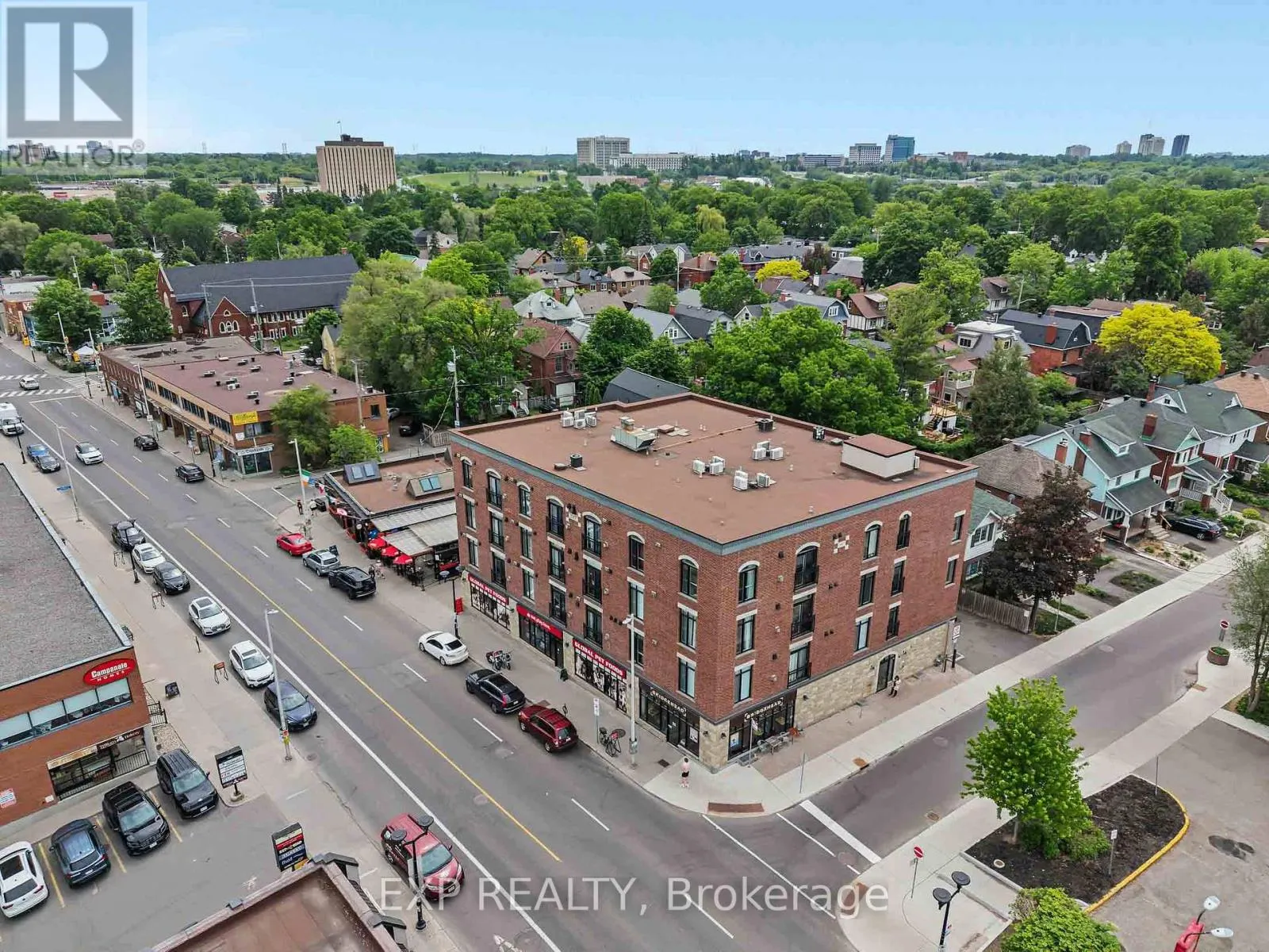 305 - 6 GROVE AVENUE