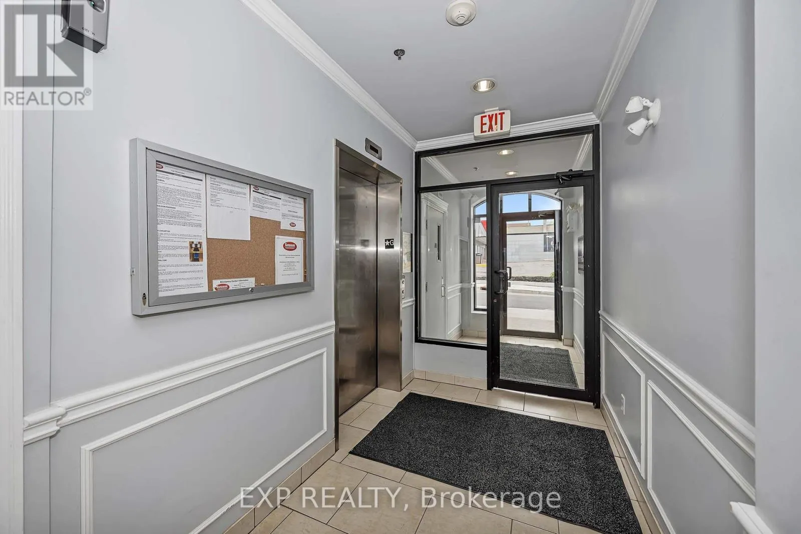 305 - 6 GROVE AVENUE