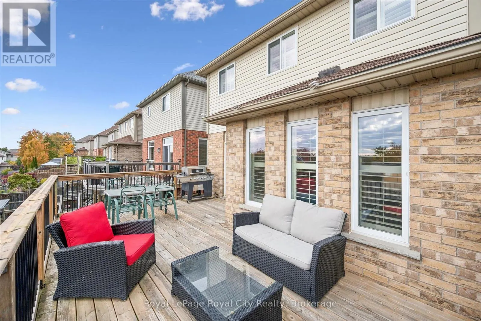 36 OAKES CRESCENT