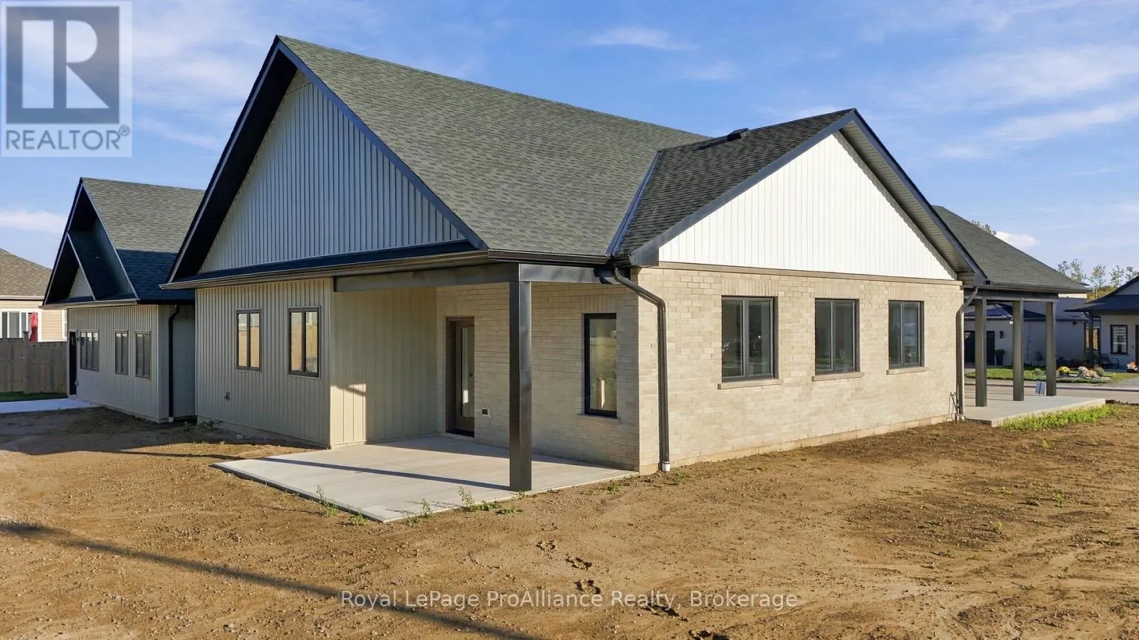 117 ROYAL GALA DRIVE