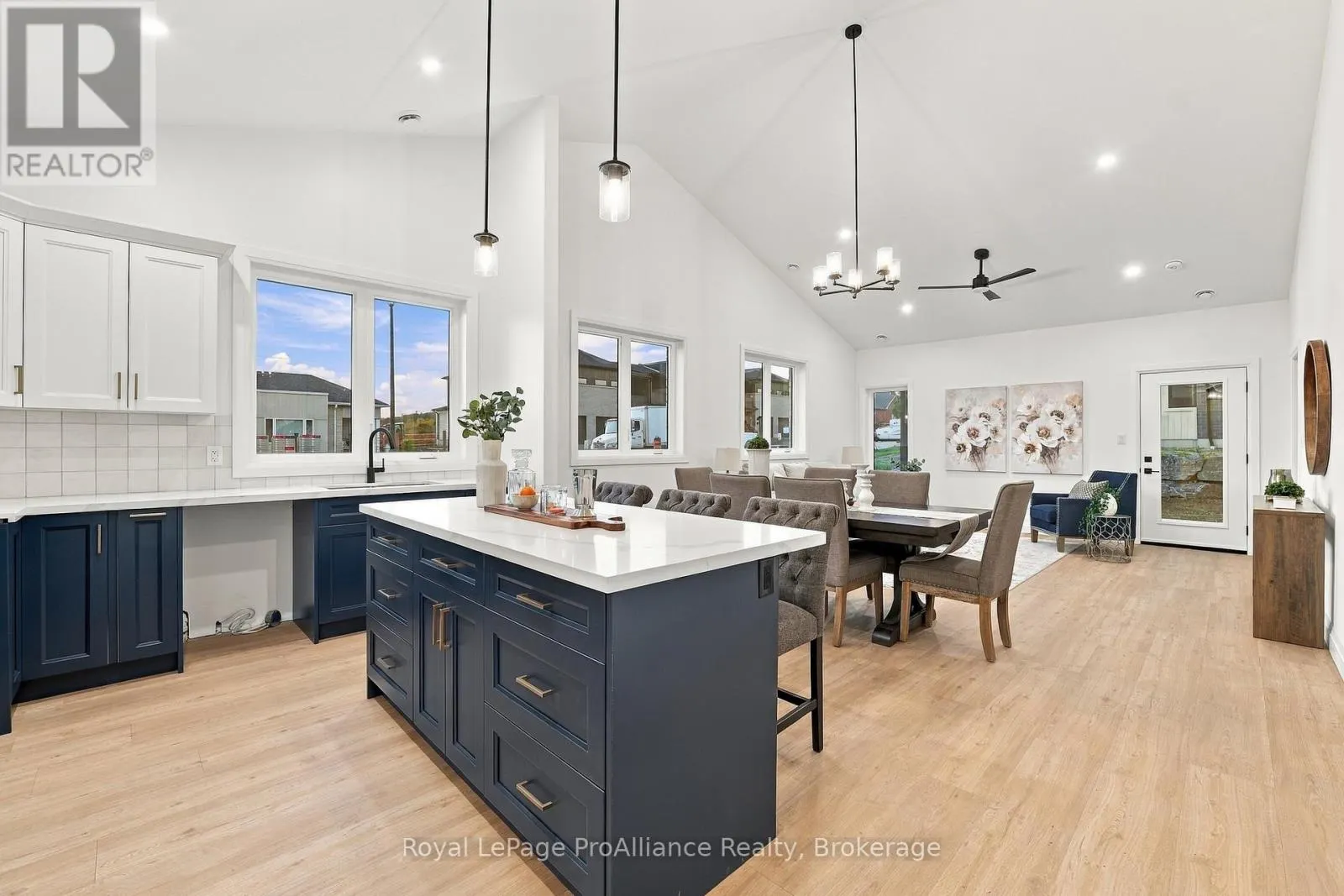 117 ROYAL GALA DRIVE
