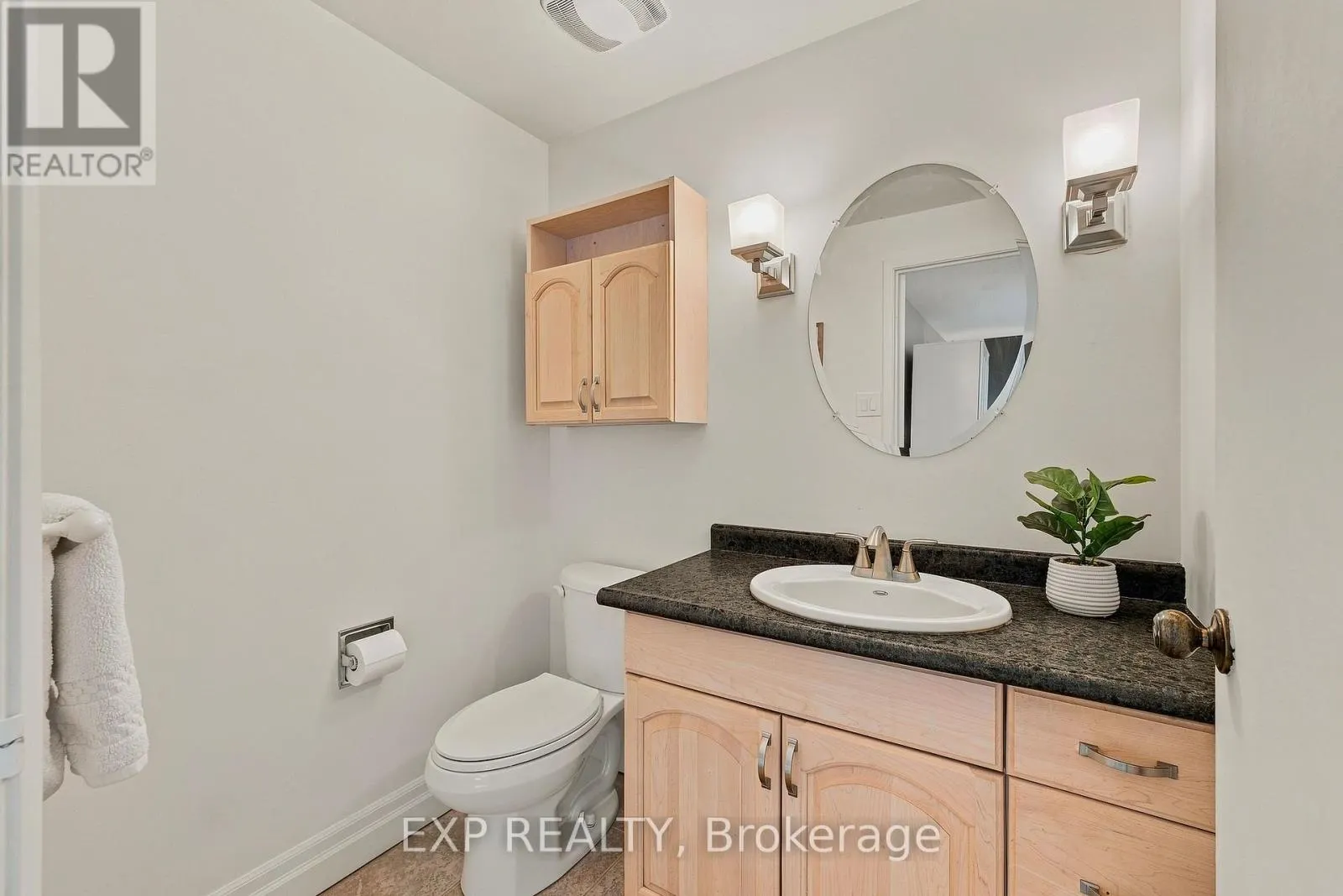 13 - 220 SALISBURY AVENUE