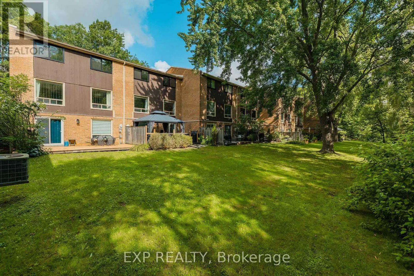 13 - 220 SALISBURY AVENUE