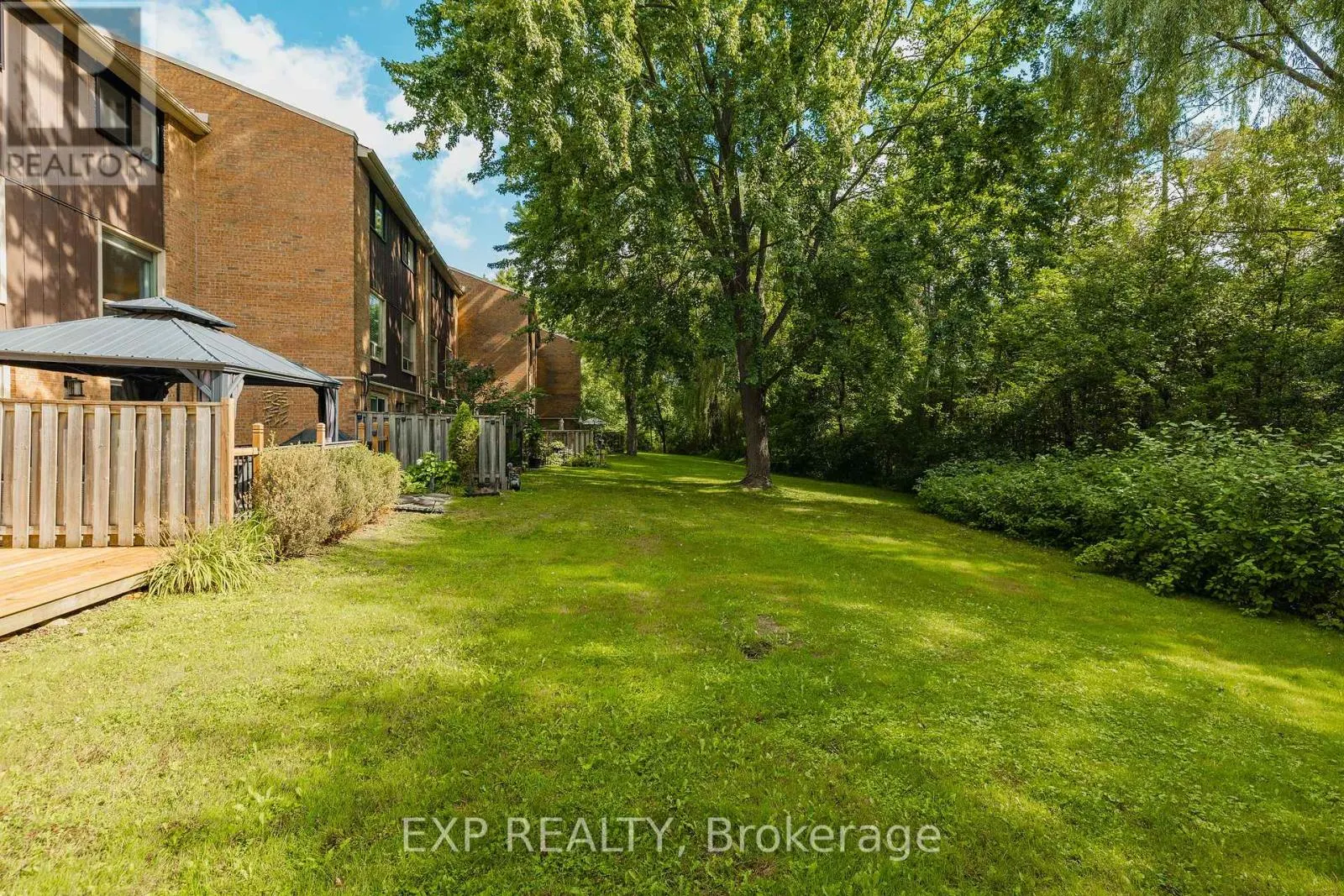 13 - 220 SALISBURY AVENUE