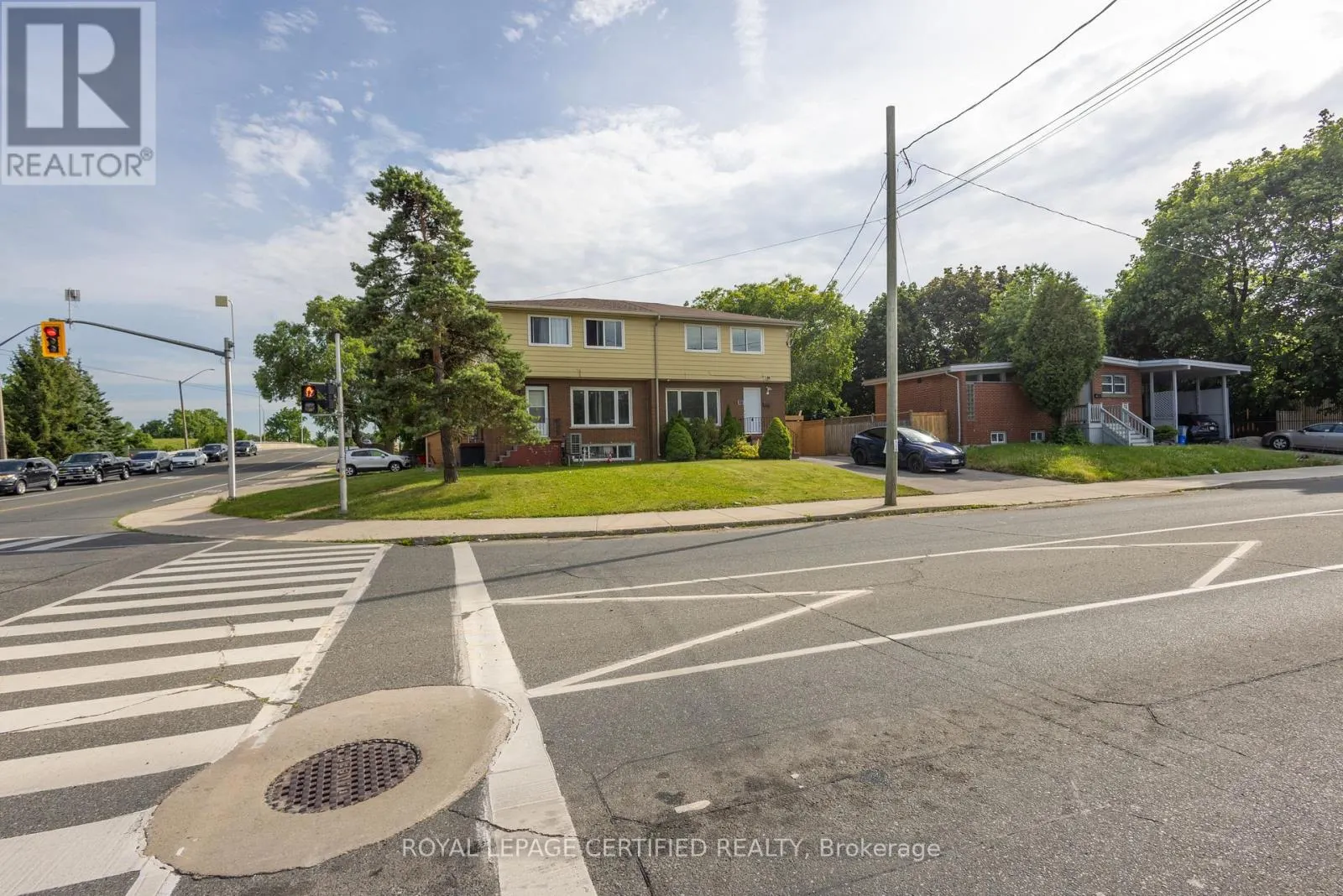 111 LIMERIDGE ROAD W