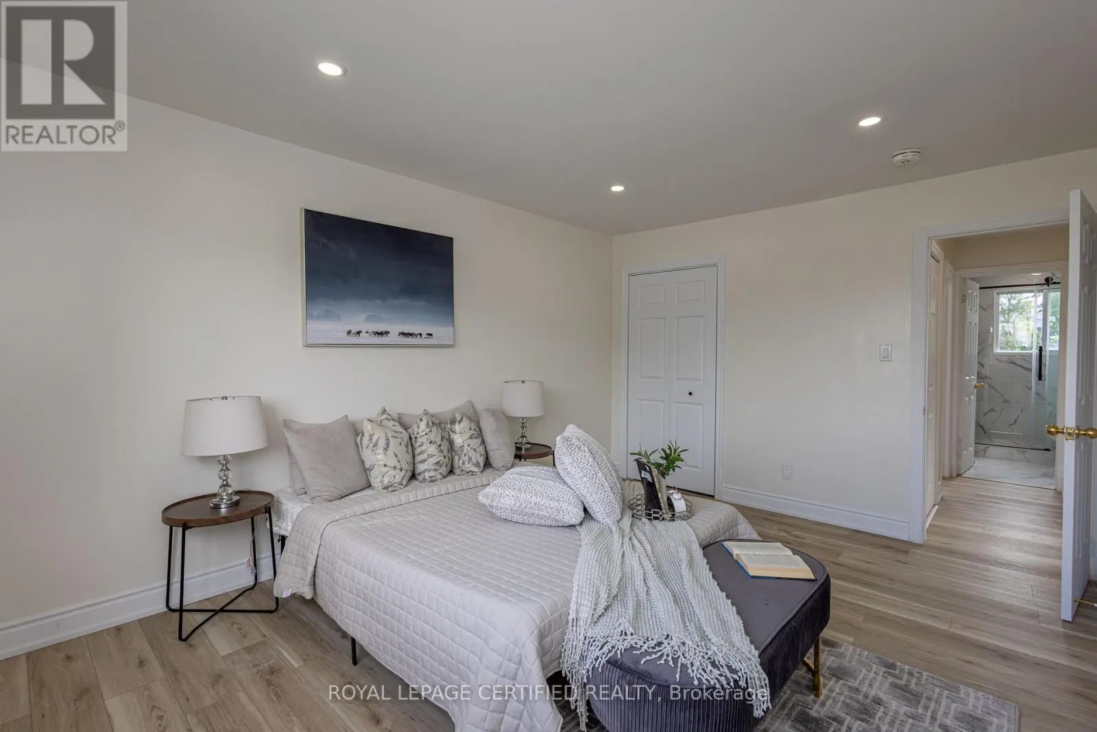 111 LIMERIDGE ROAD W