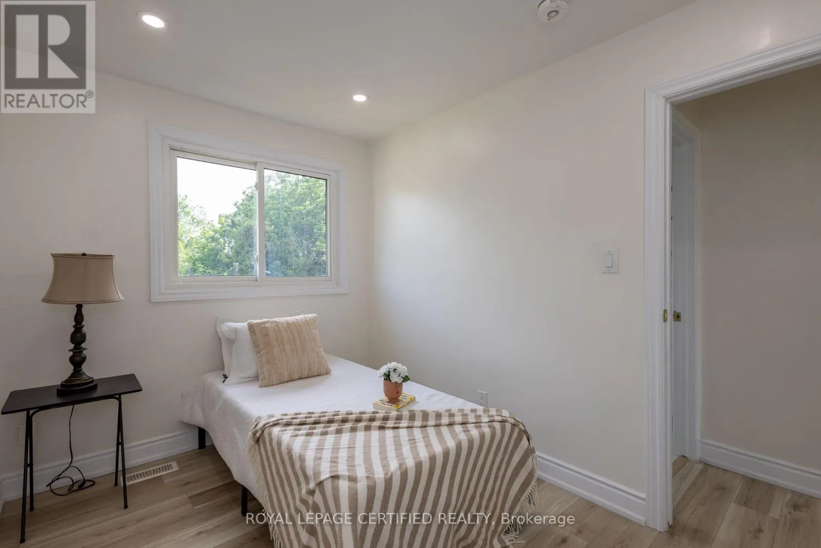 111 LIMERIDGE ROAD W