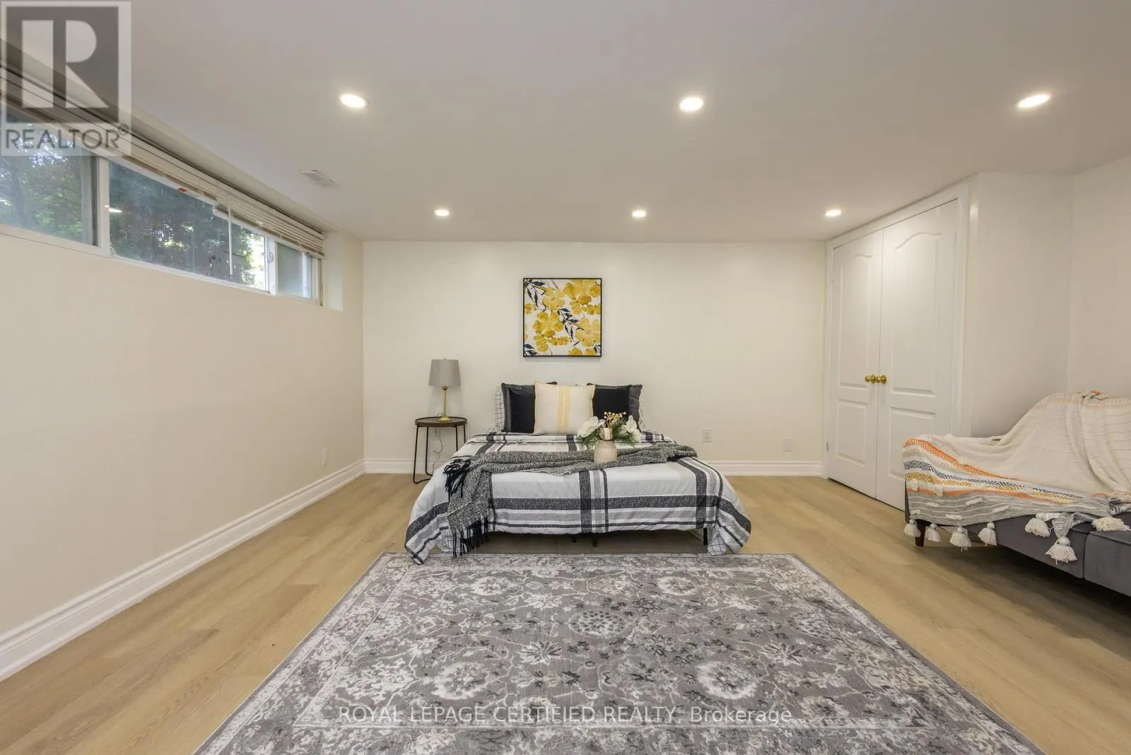 111 LIMERIDGE ROAD W