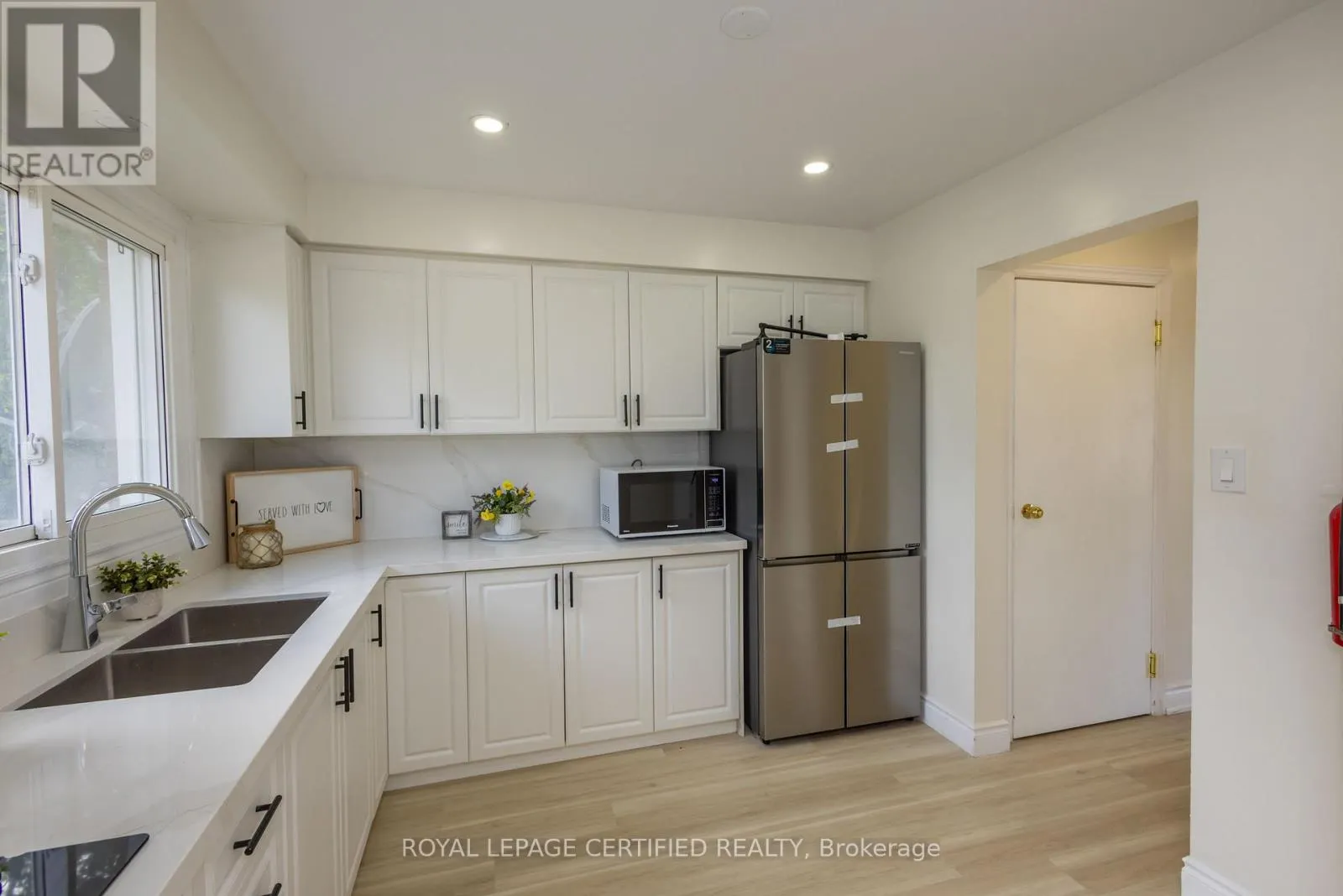 111 LIMERIDGE ROAD W