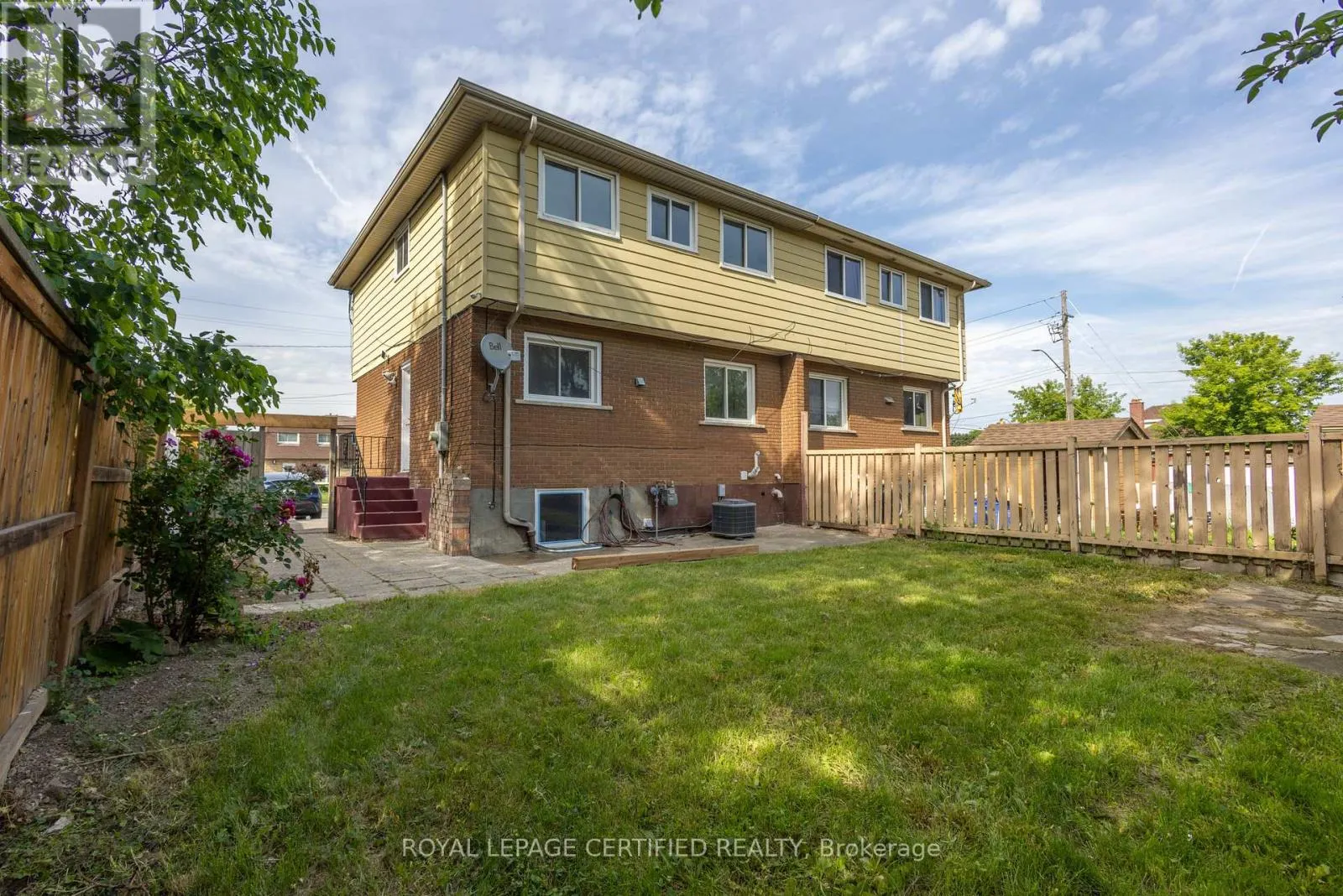 111 LIMERIDGE ROAD W