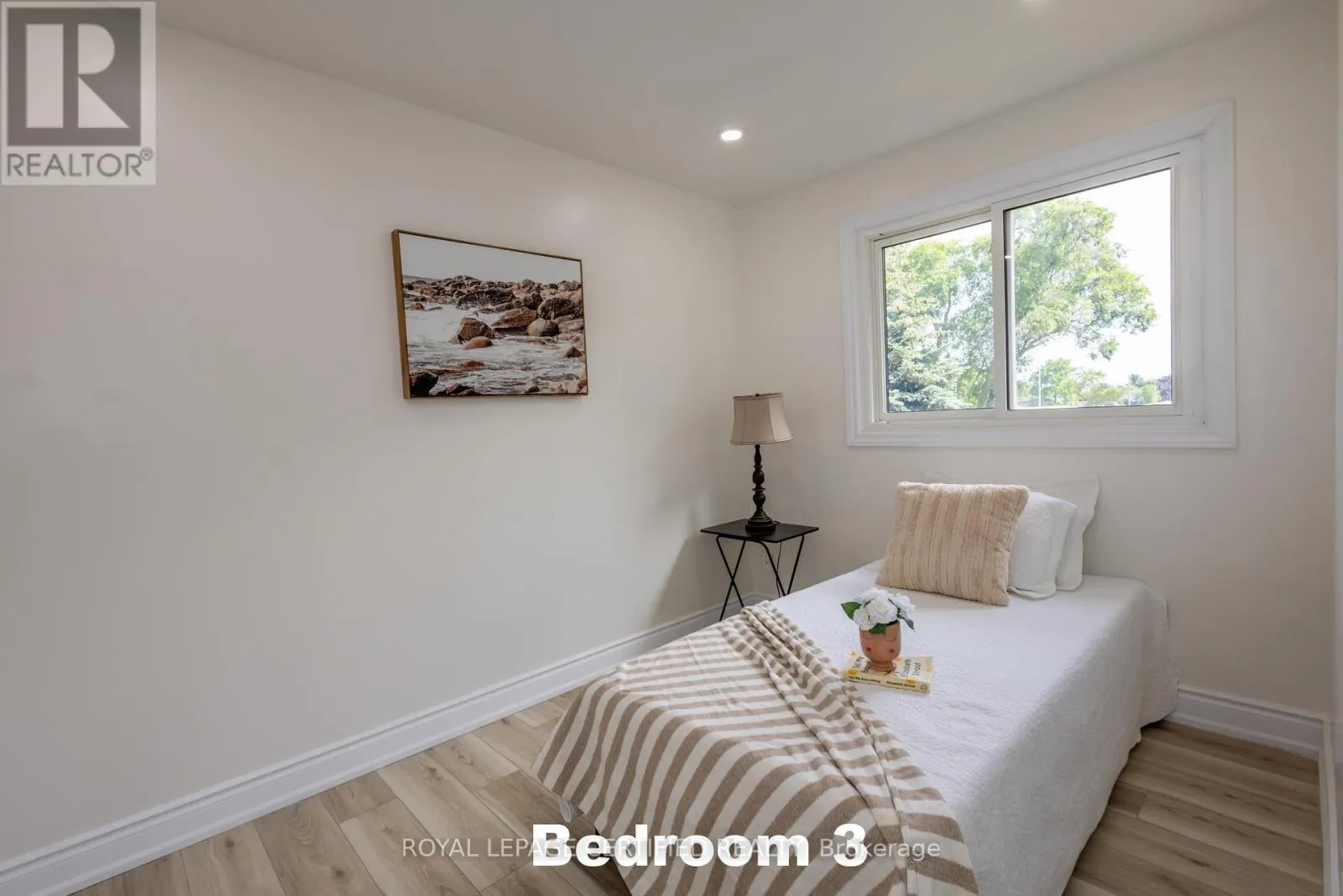 111 LIMERIDGE ROAD W