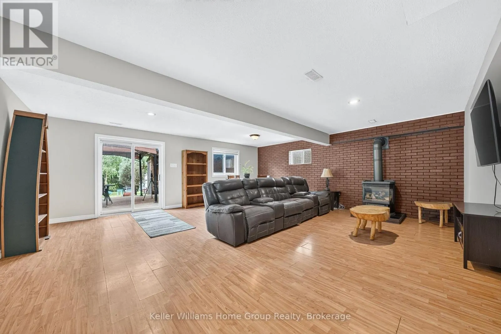 479 DOON S DRIVE E