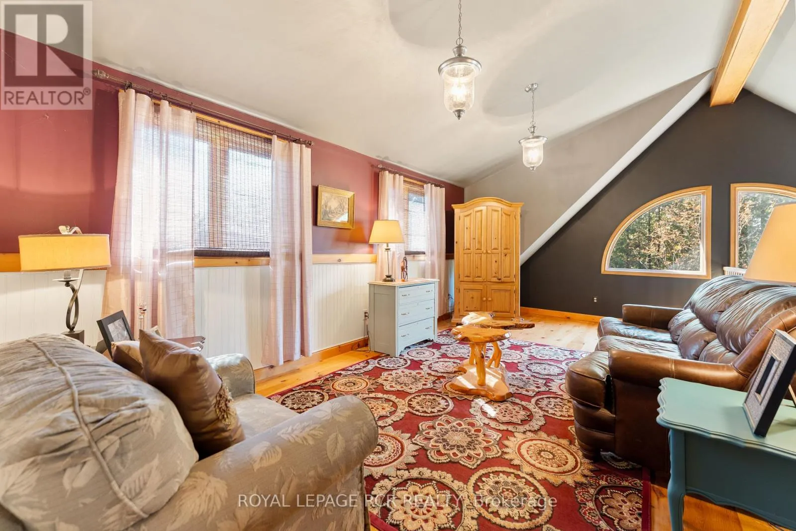32 BARBOUR DRIVE