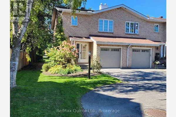 8 - 11 JANLYN CRESCENT #8