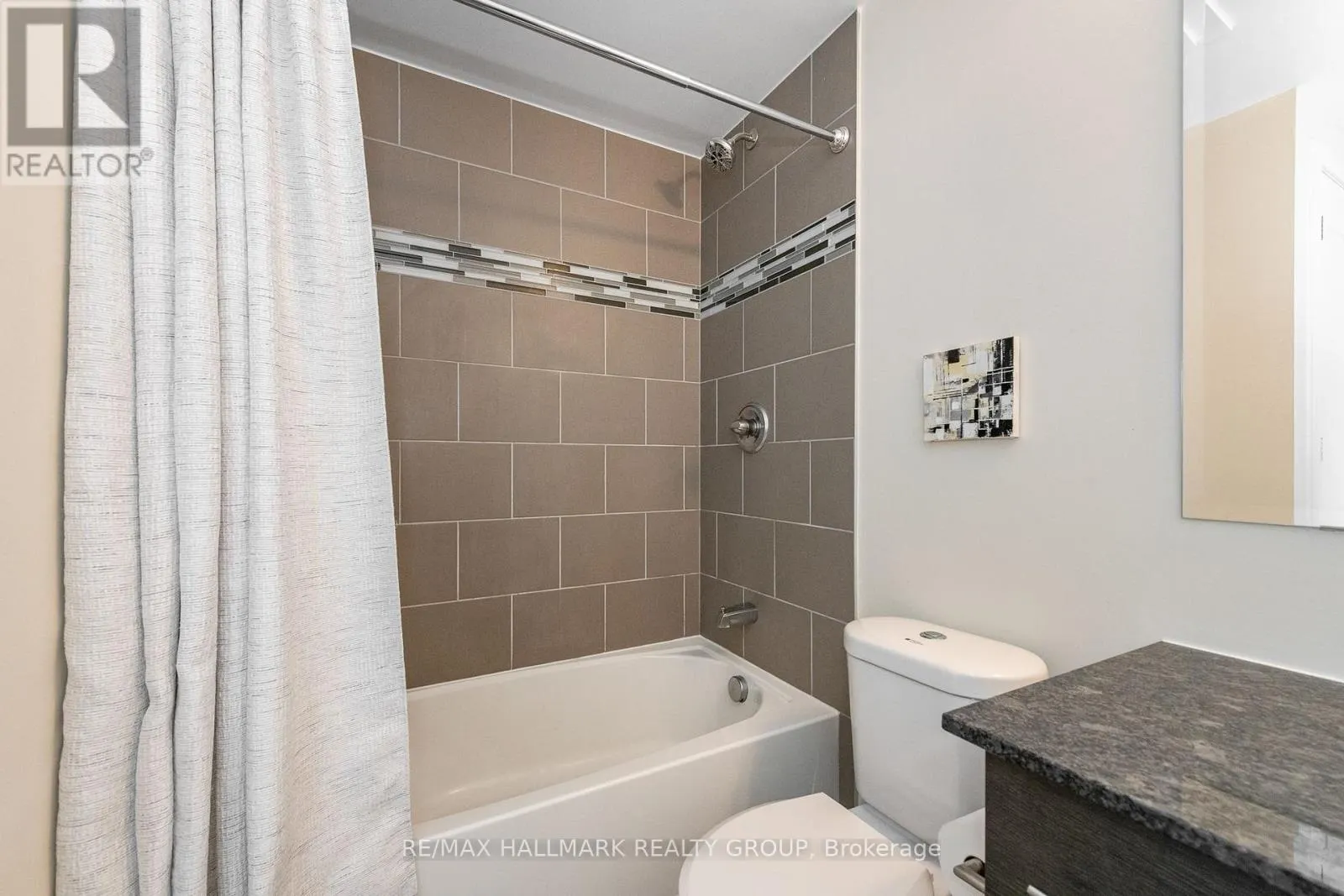 1004 - 485 RICHMOND ROAD