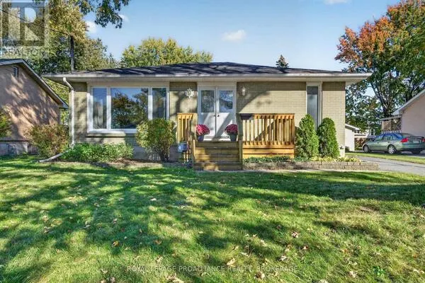 9 HENRY CRESCENT