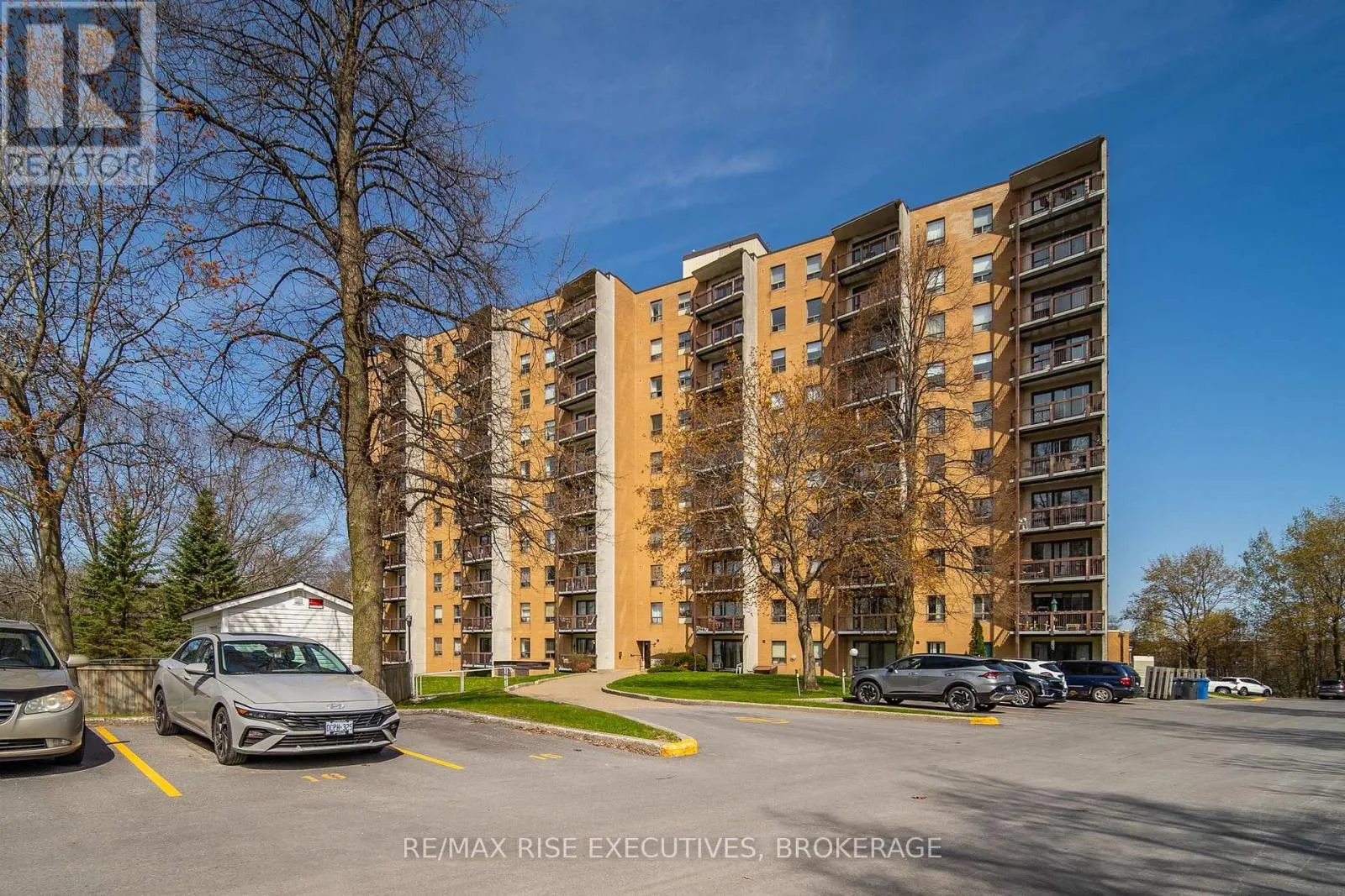 710 - 66 GREENVIEW DRIVE #710