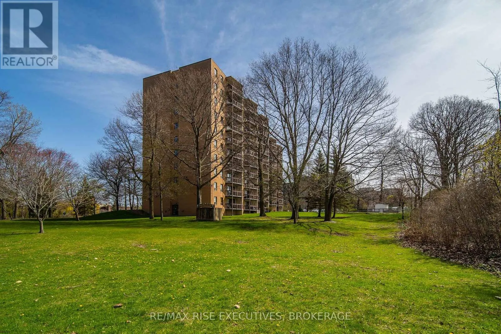 710 - 66 GREENVIEW DRIVE #710