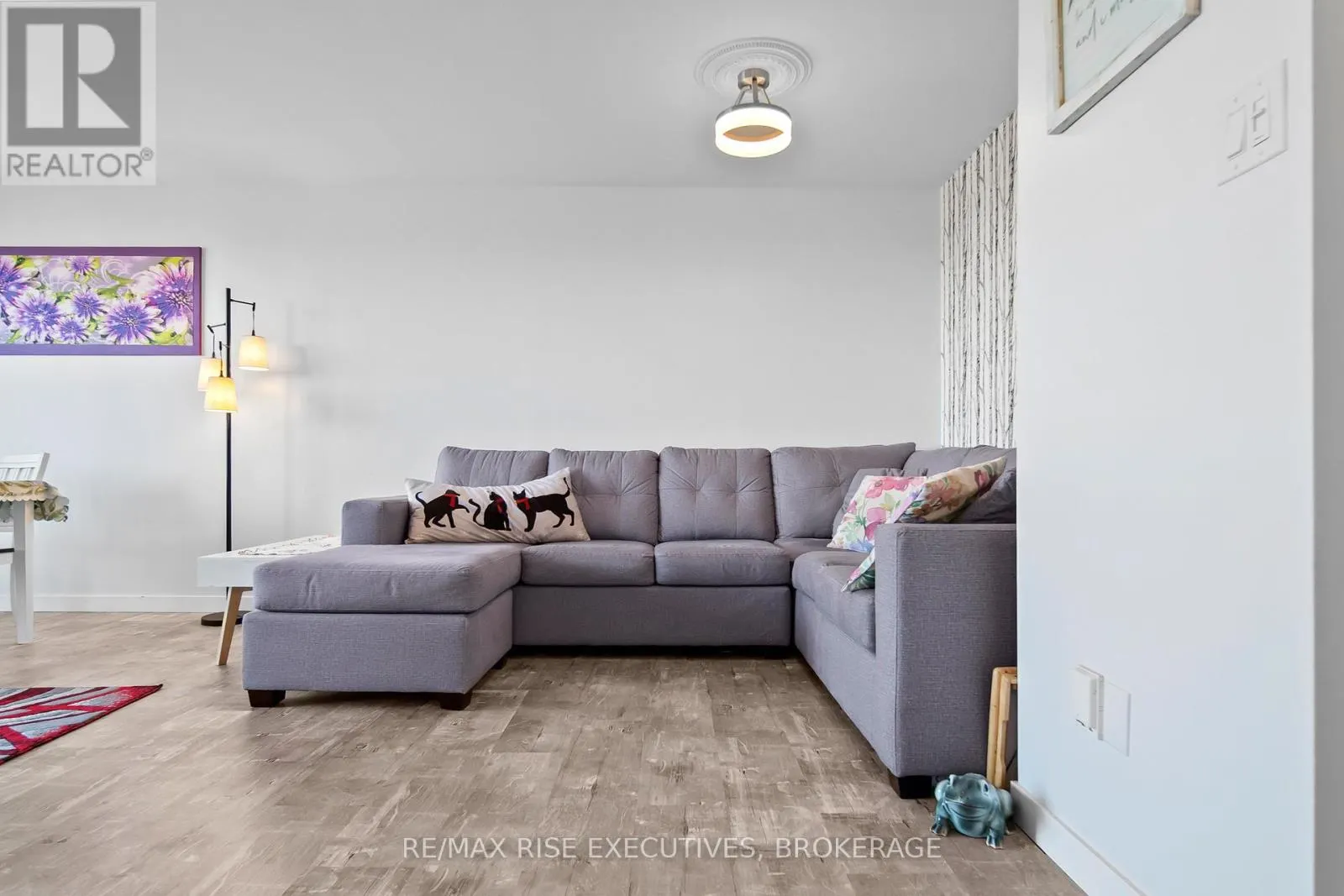 710 - 66 GREENVIEW DRIVE #710