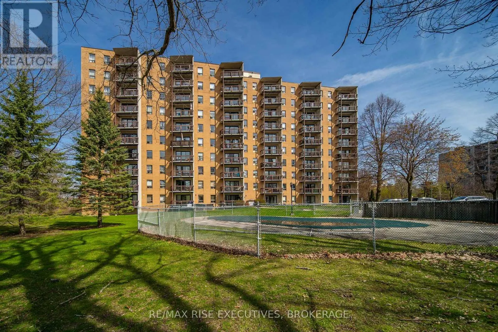 710 - 66 GREENVIEW DRIVE #710