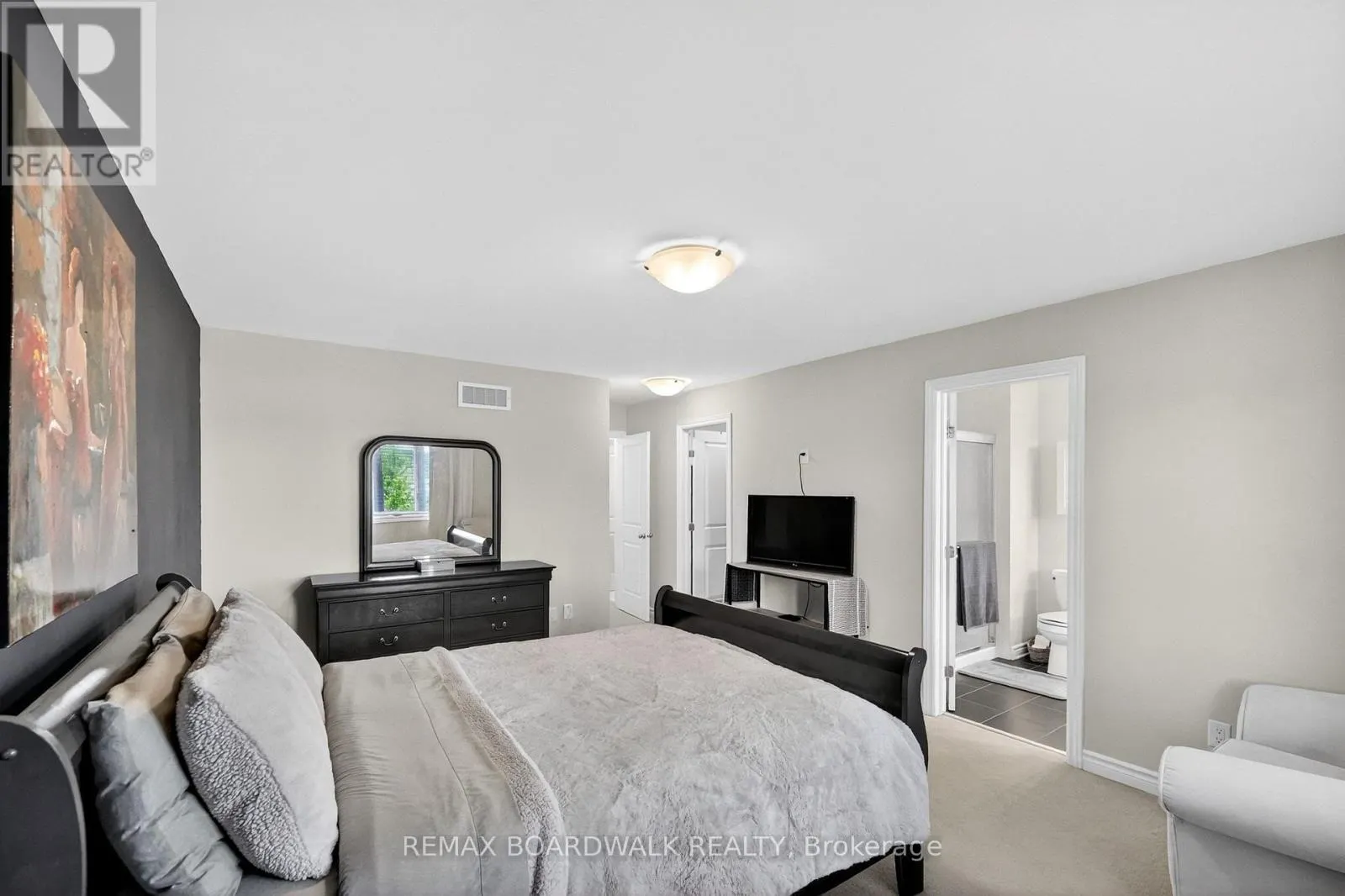 2 DUNCANVILLE STREET