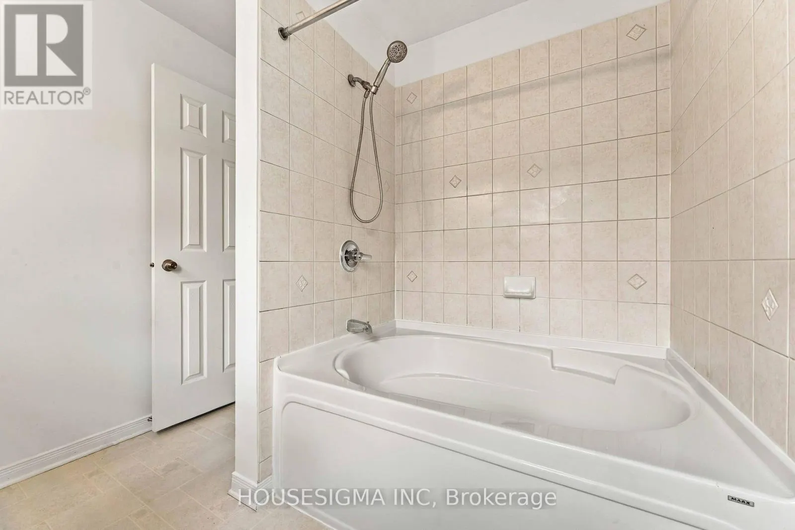 368 BRECKENRIDGE CRESCENT
