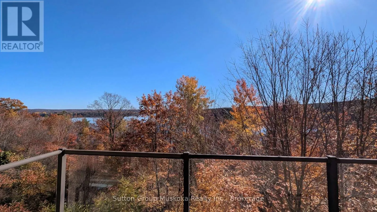302 - 19 OAKRIDGE - DEERHURST DRIVE #302