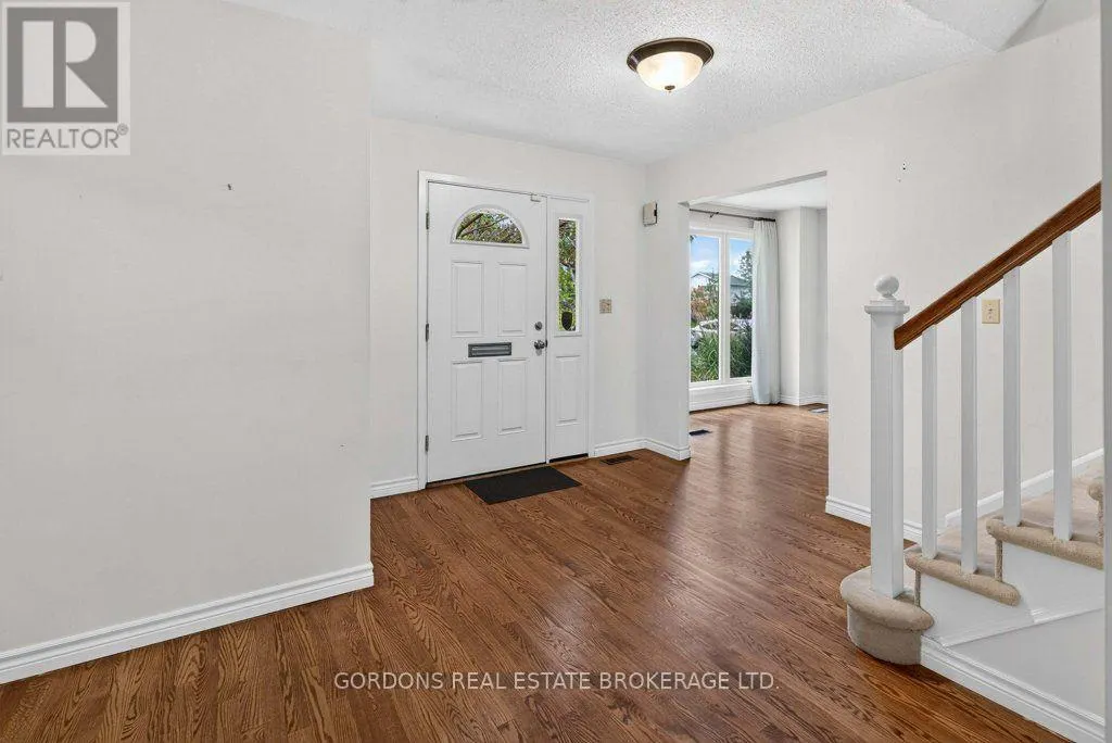12 CASTERTON AVENUE