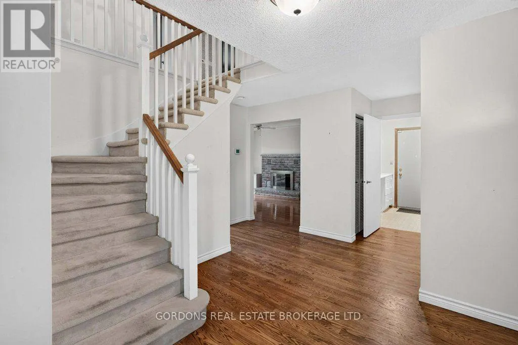 12 CASTERTON AVENUE
