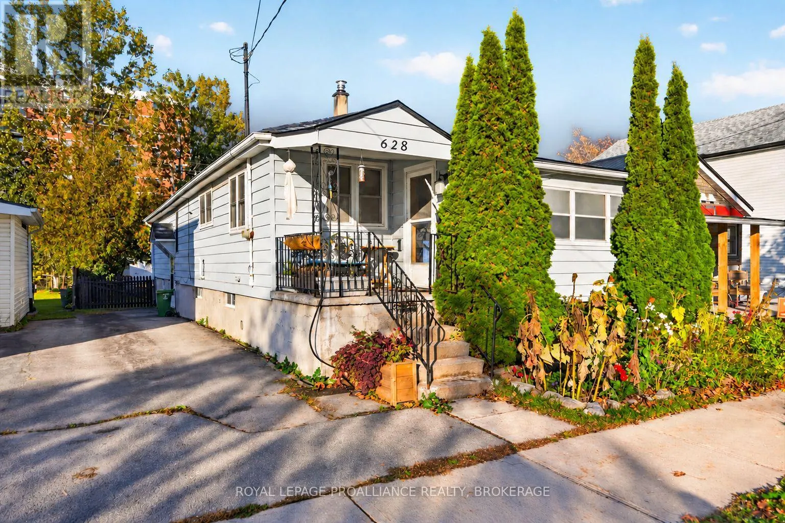 628 MACDONNELL STREET