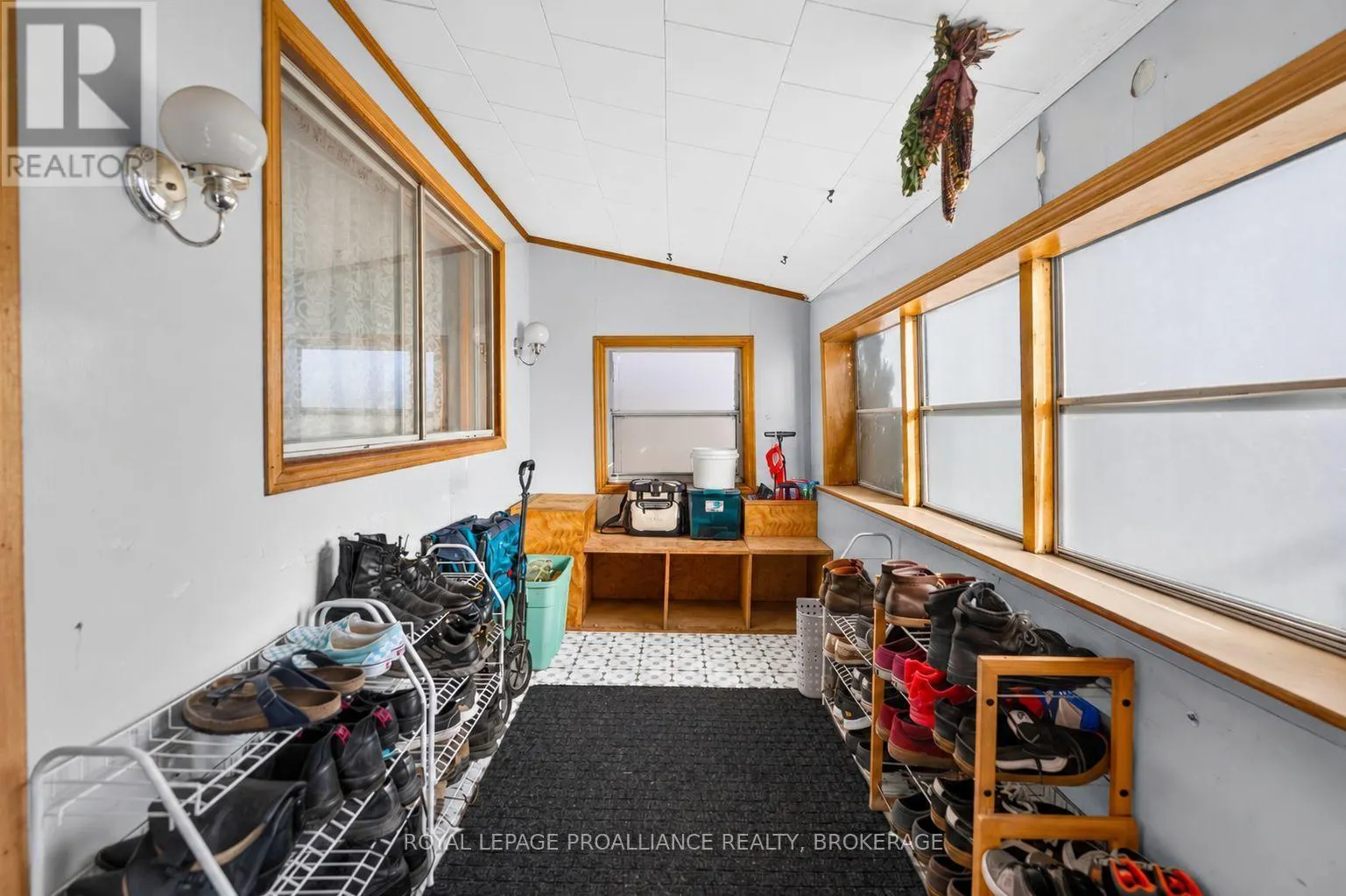 628 MACDONNELL STREET