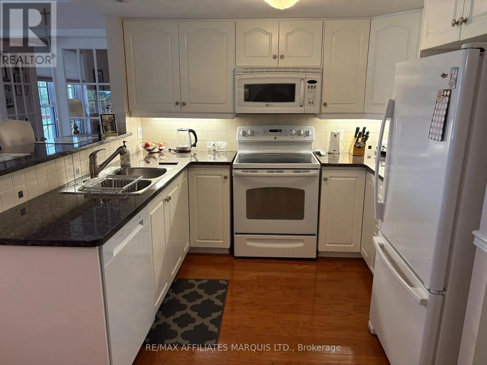 2 - 321 WATER STREET W