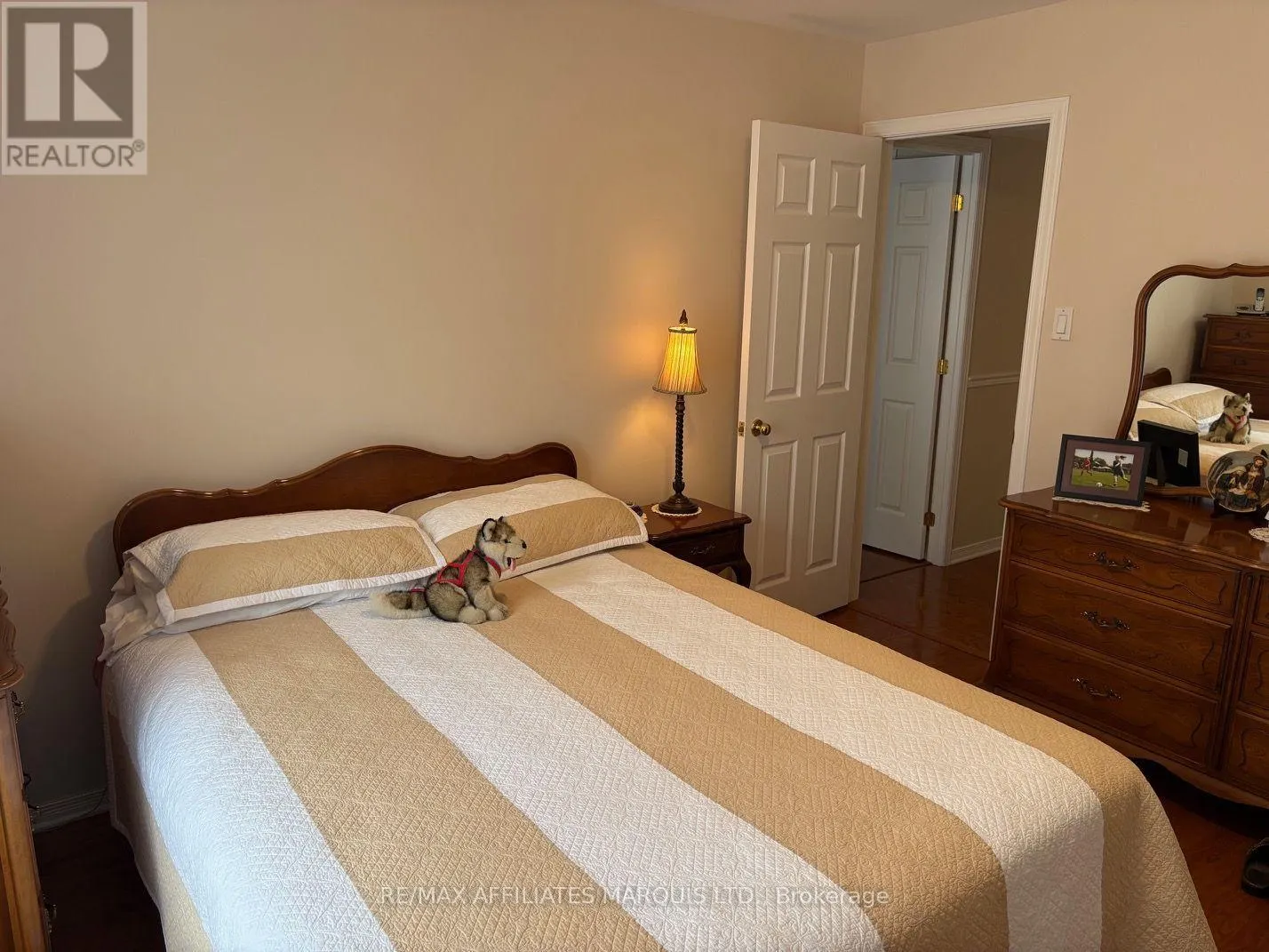 2 - 321 WATER STREET W