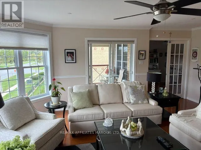 2 - 321 WATER STREET W