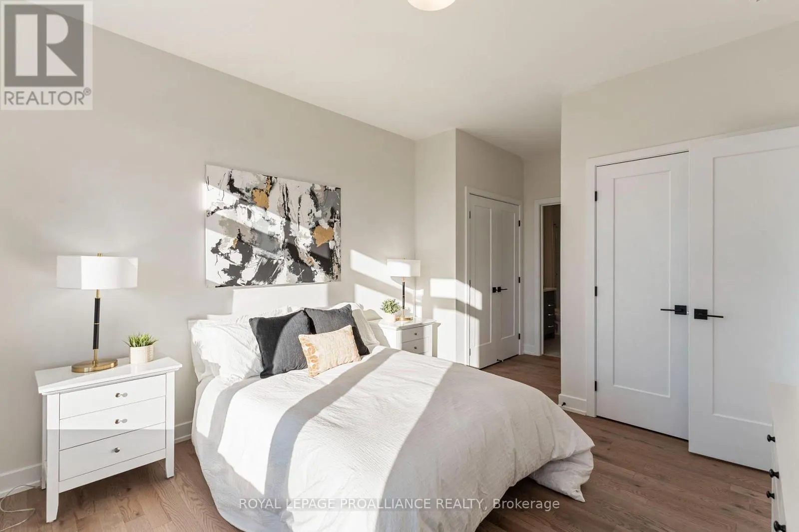 1042 TURNER DRIVE
