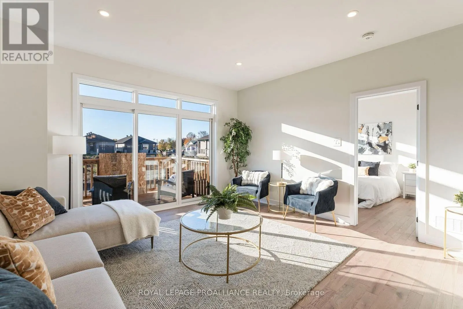 1042 TURNER DRIVE