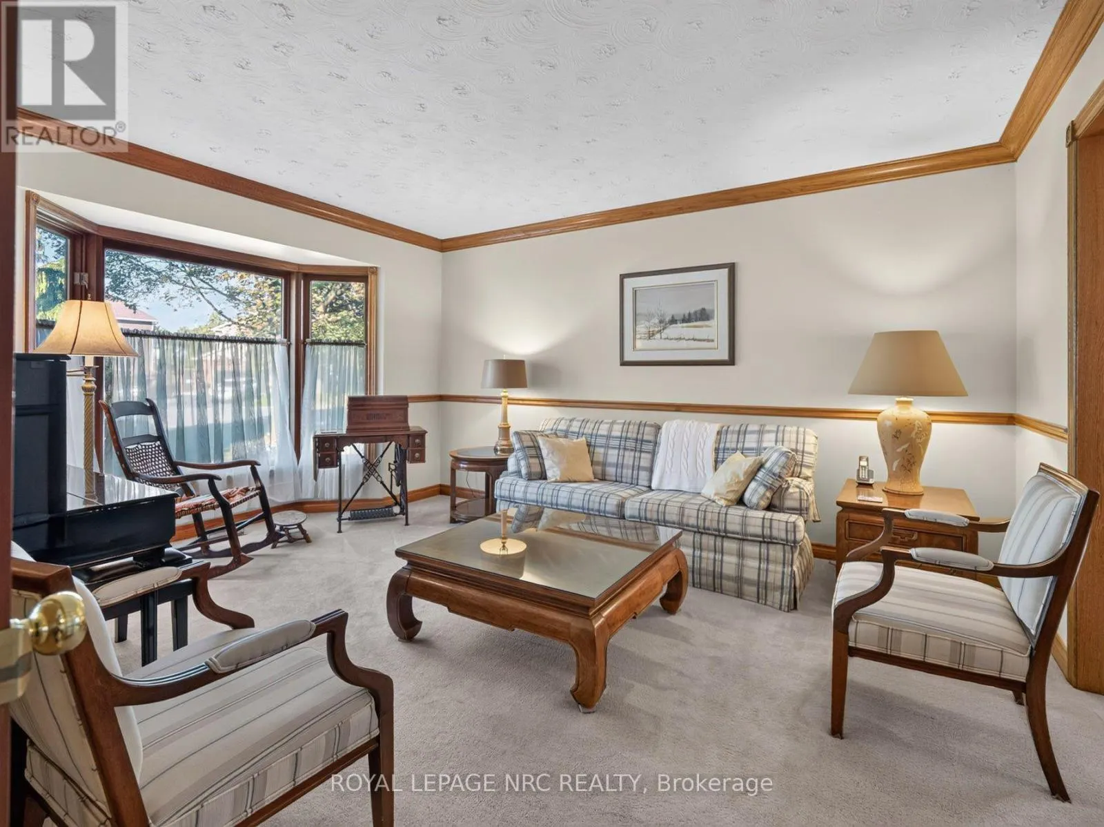 43 FARMINGTON DRIVE