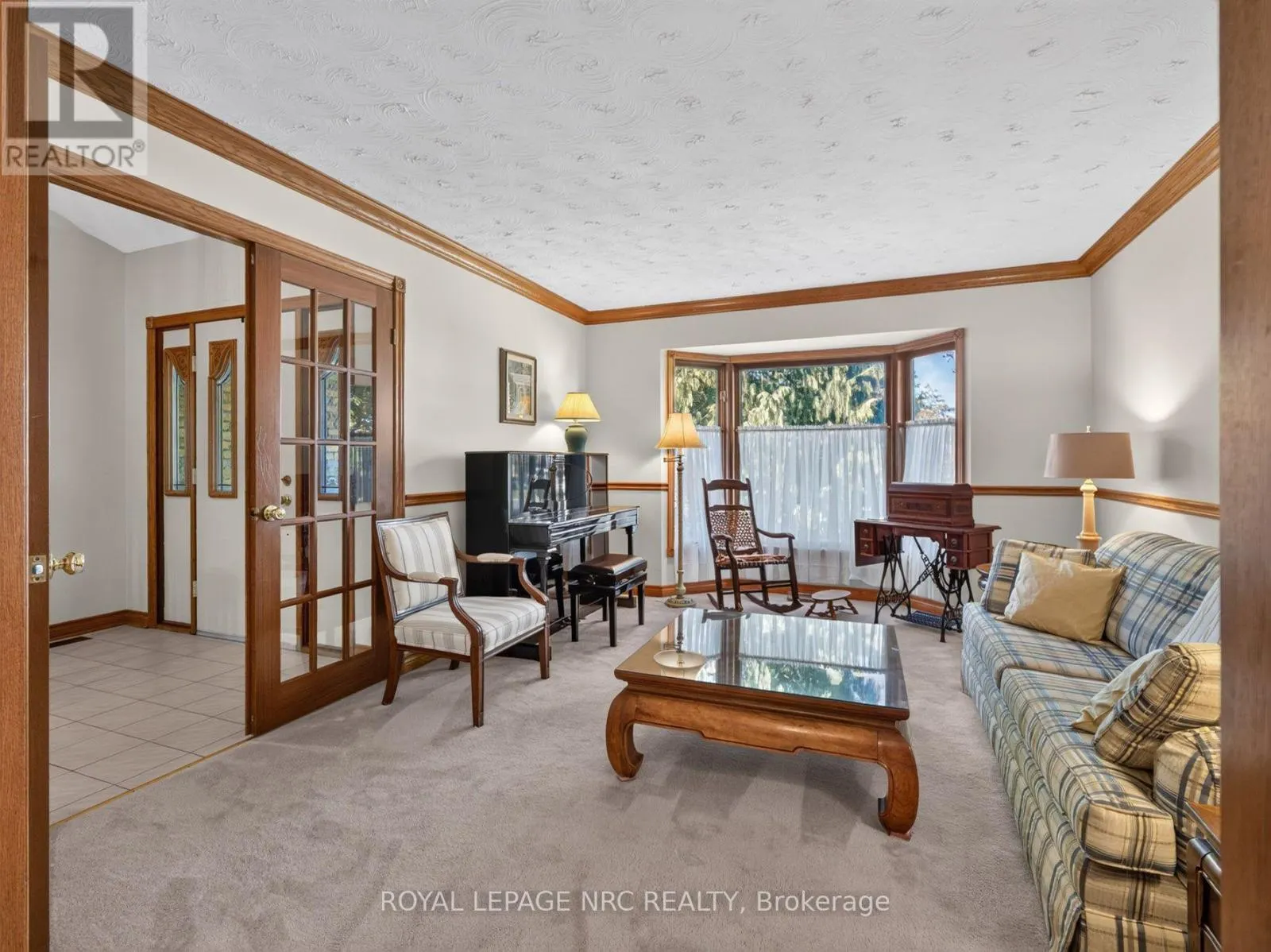 43 FARMINGTON DRIVE