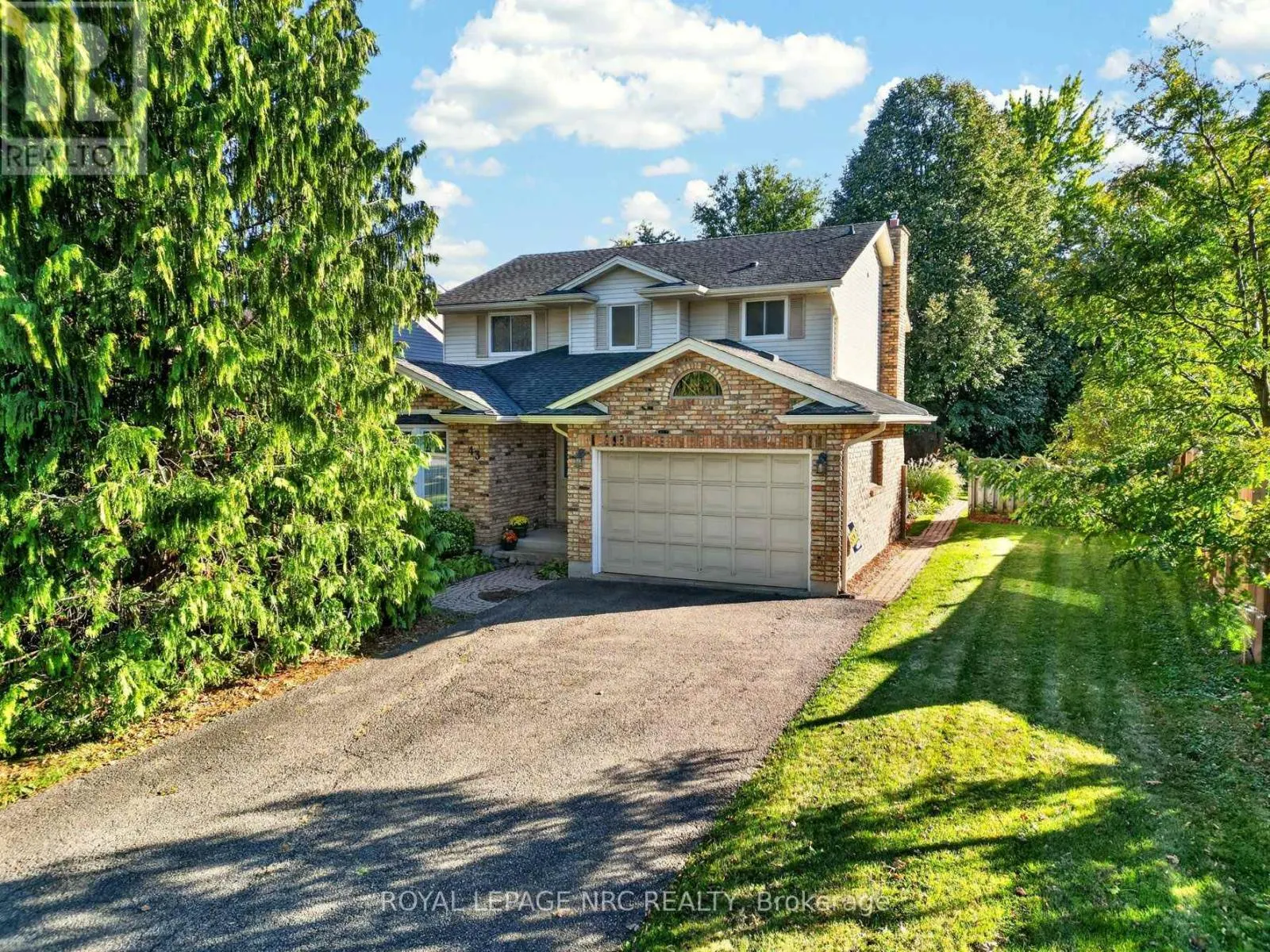 43 FARMINGTON DRIVE