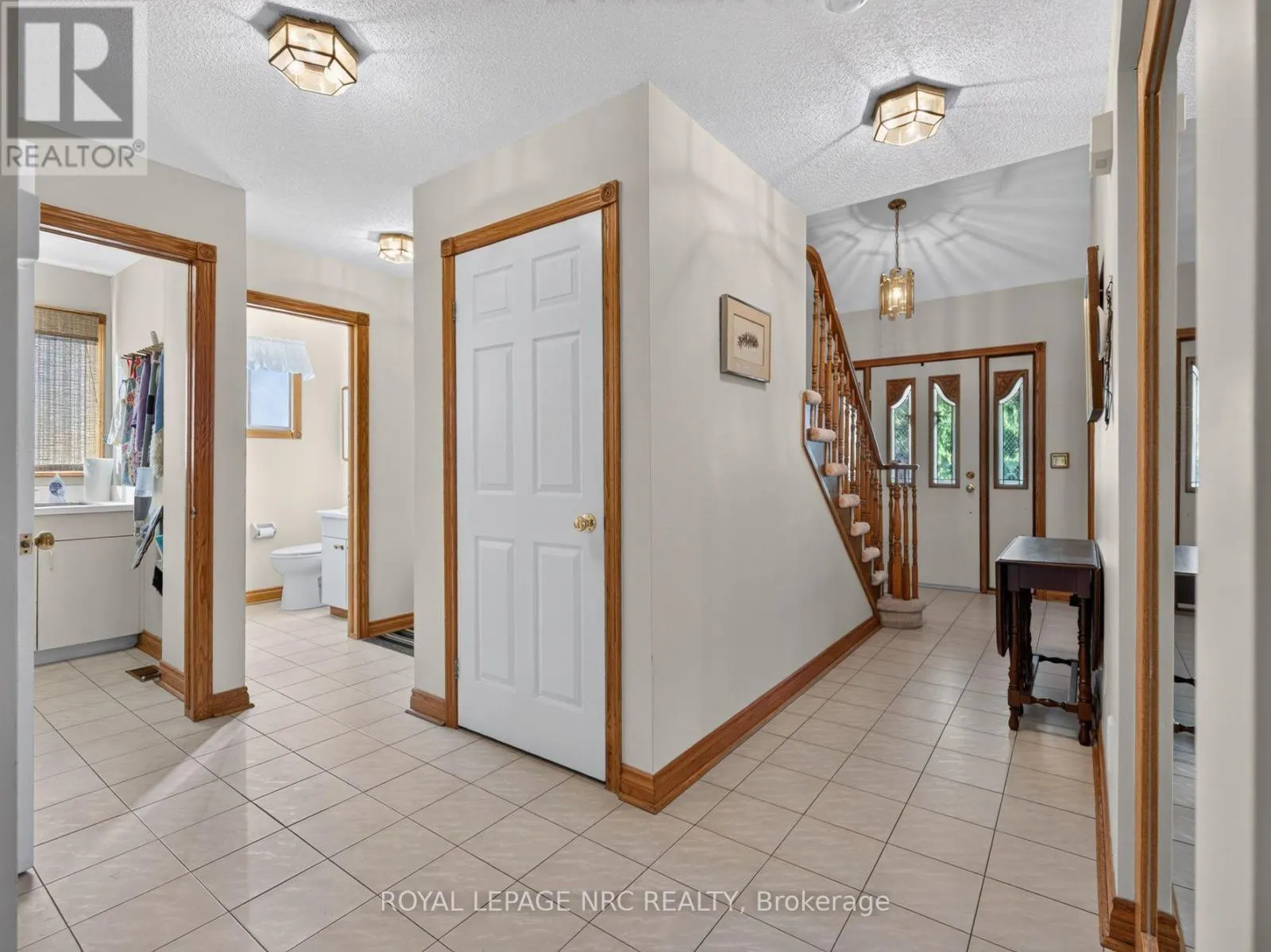 43 FARMINGTON DRIVE